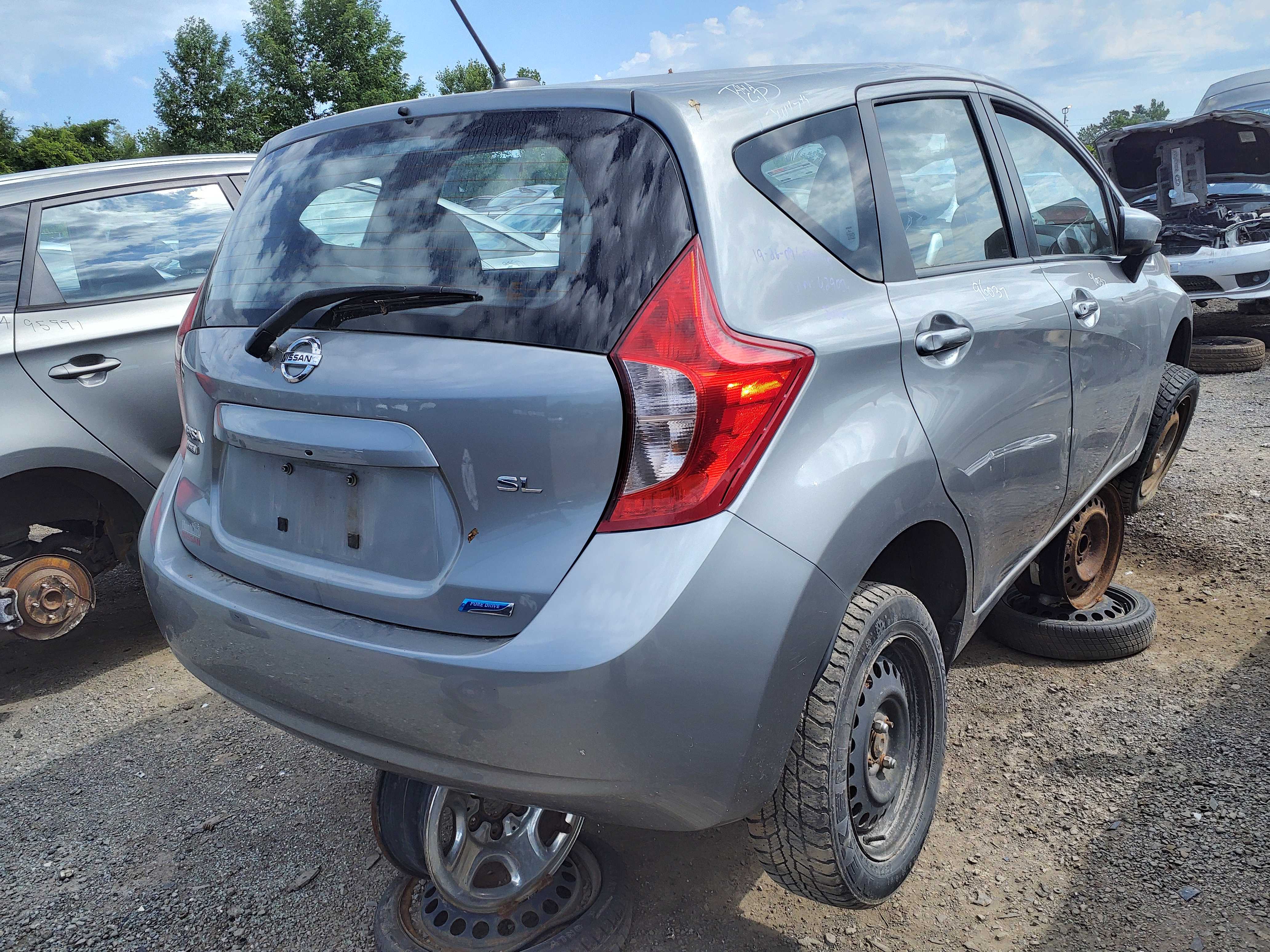 NISSAN VERSA 2015