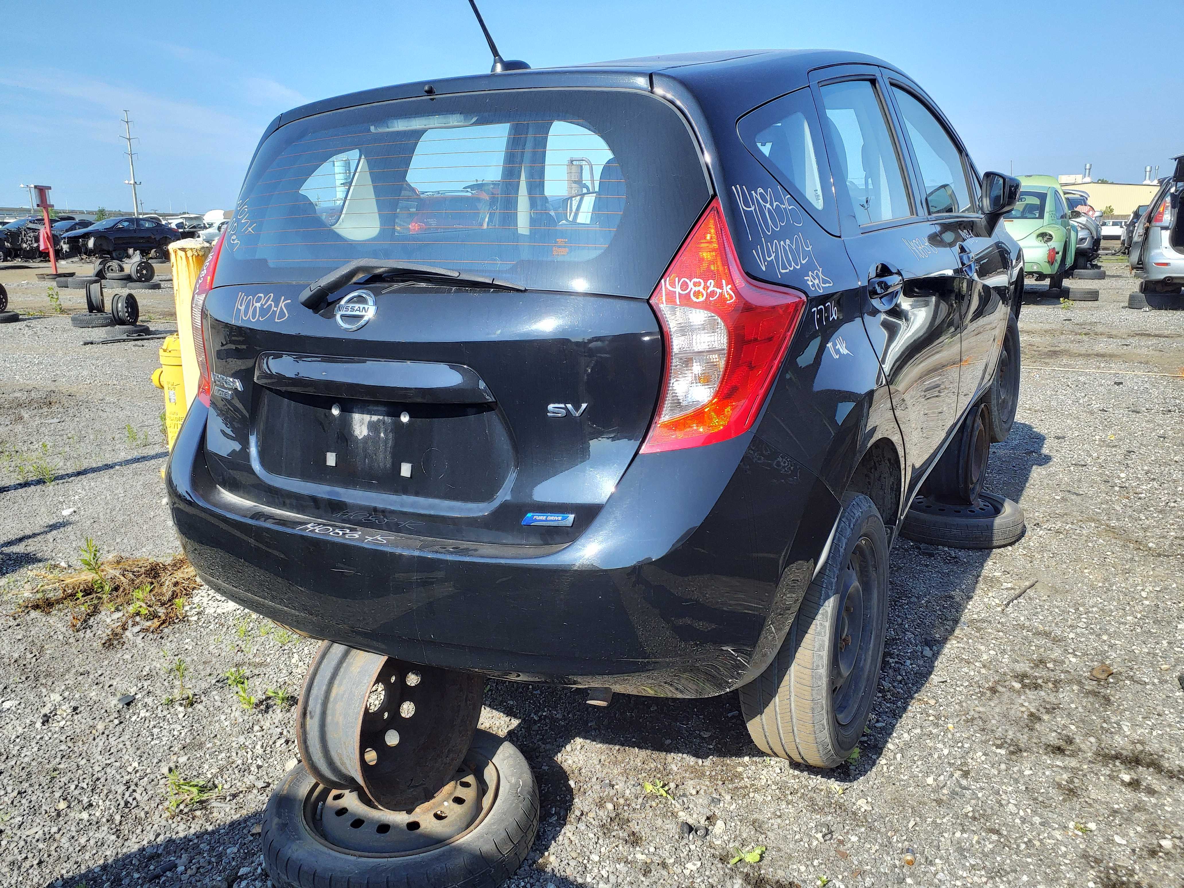 NISSAN VERSA 2015