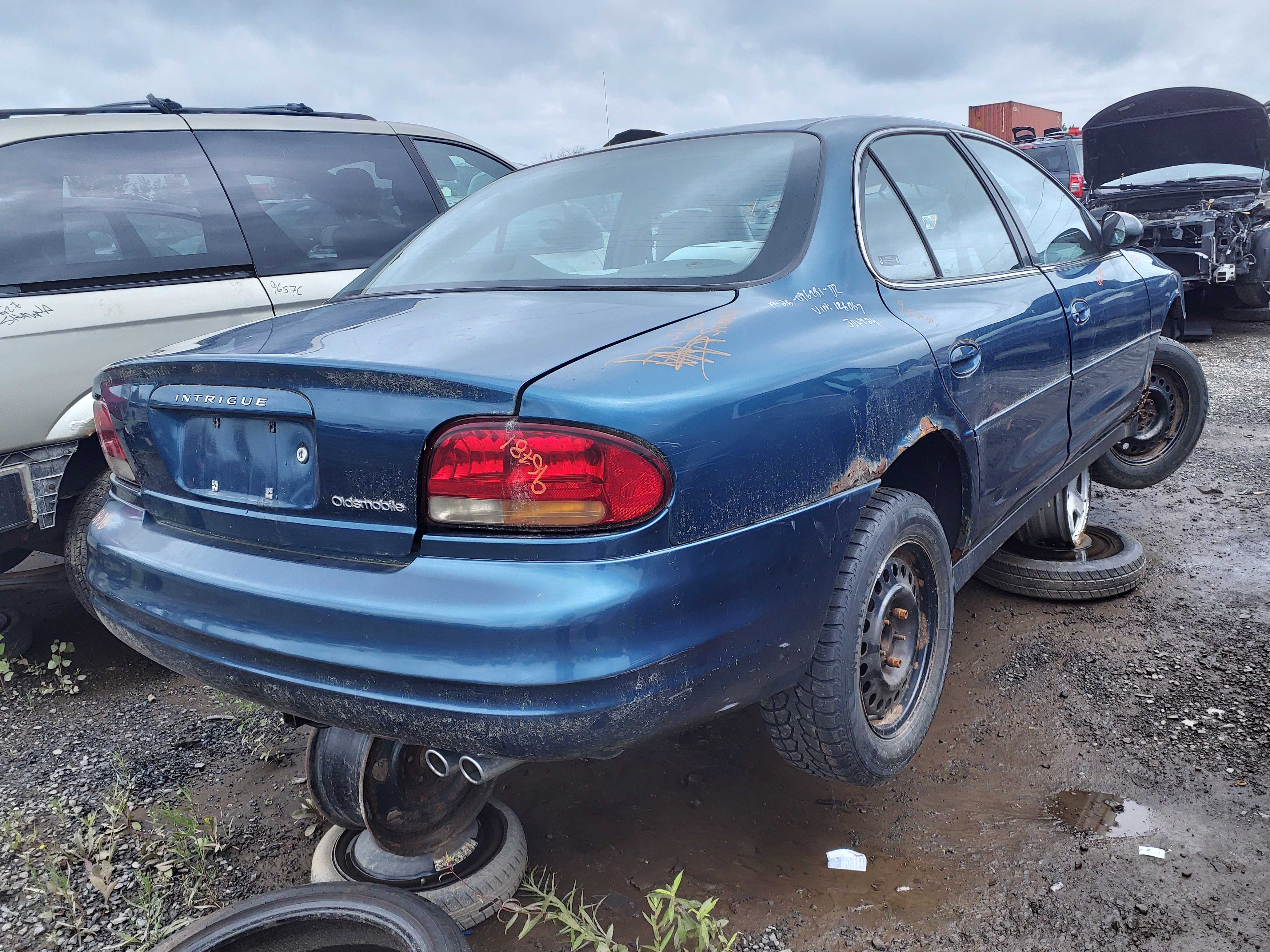 OLDSMOBILE INTRIGUE 2002