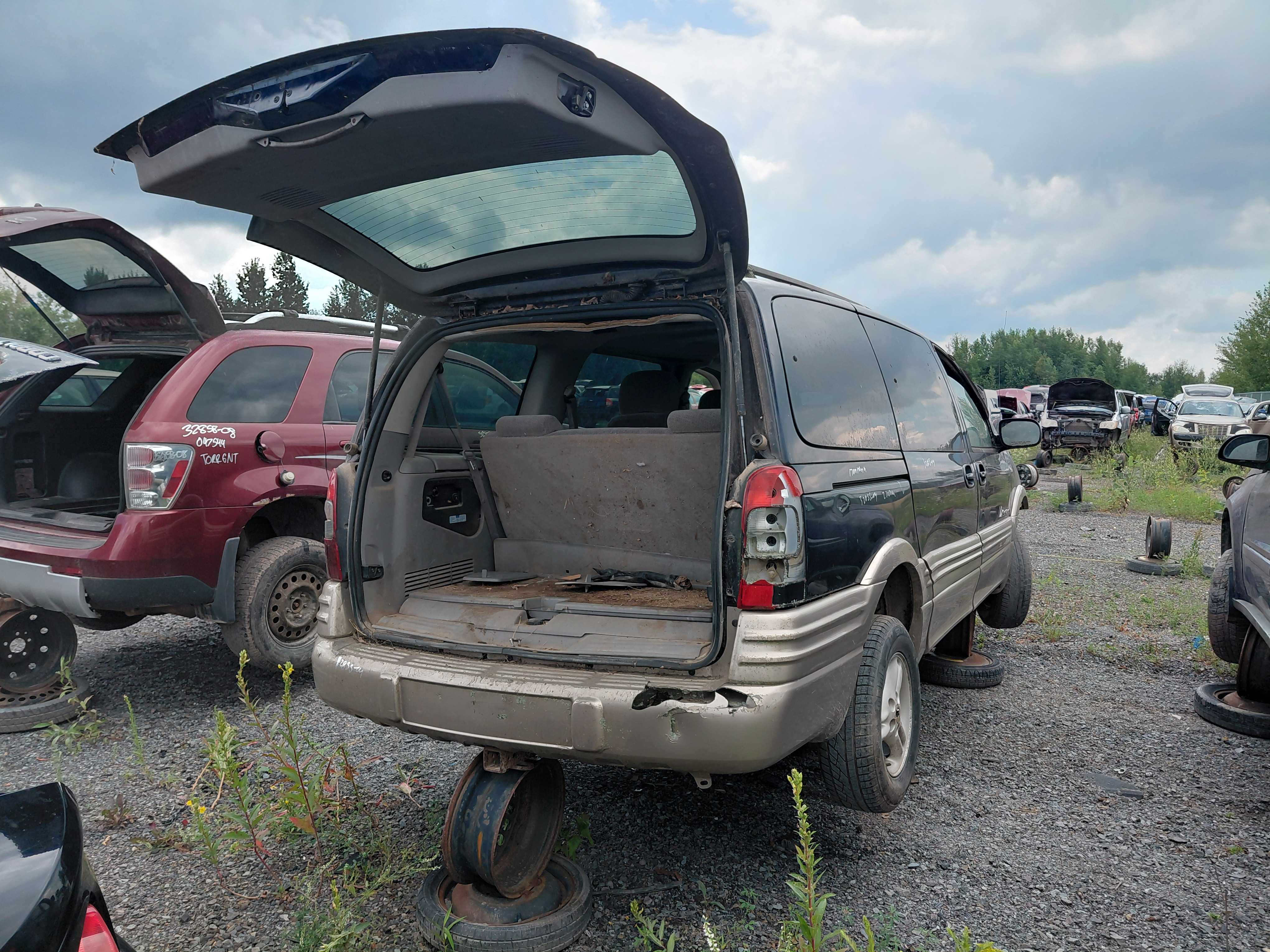 PONTIAC MONTANA 2004
