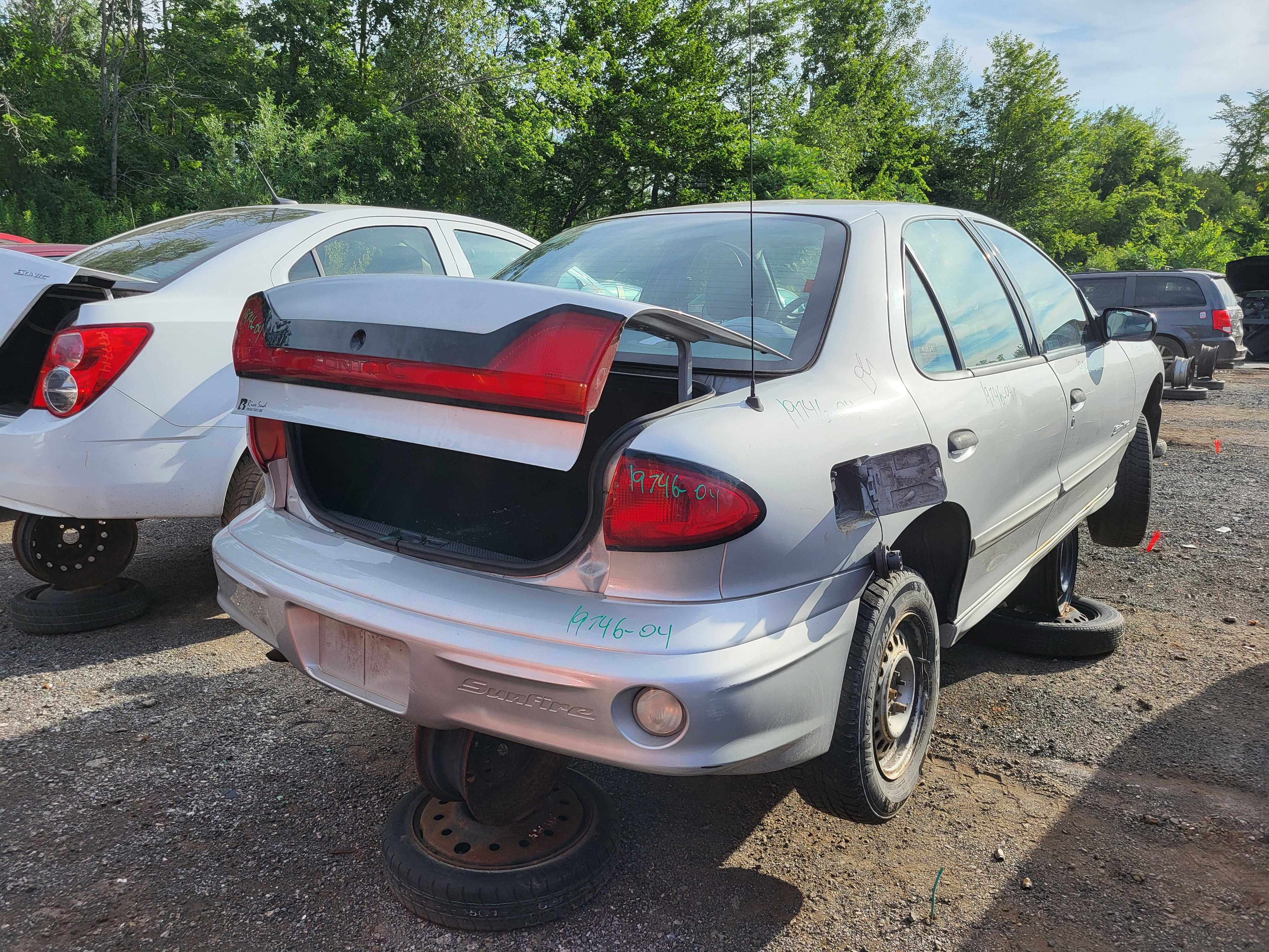 PONTIAC SUNFIRE 2004