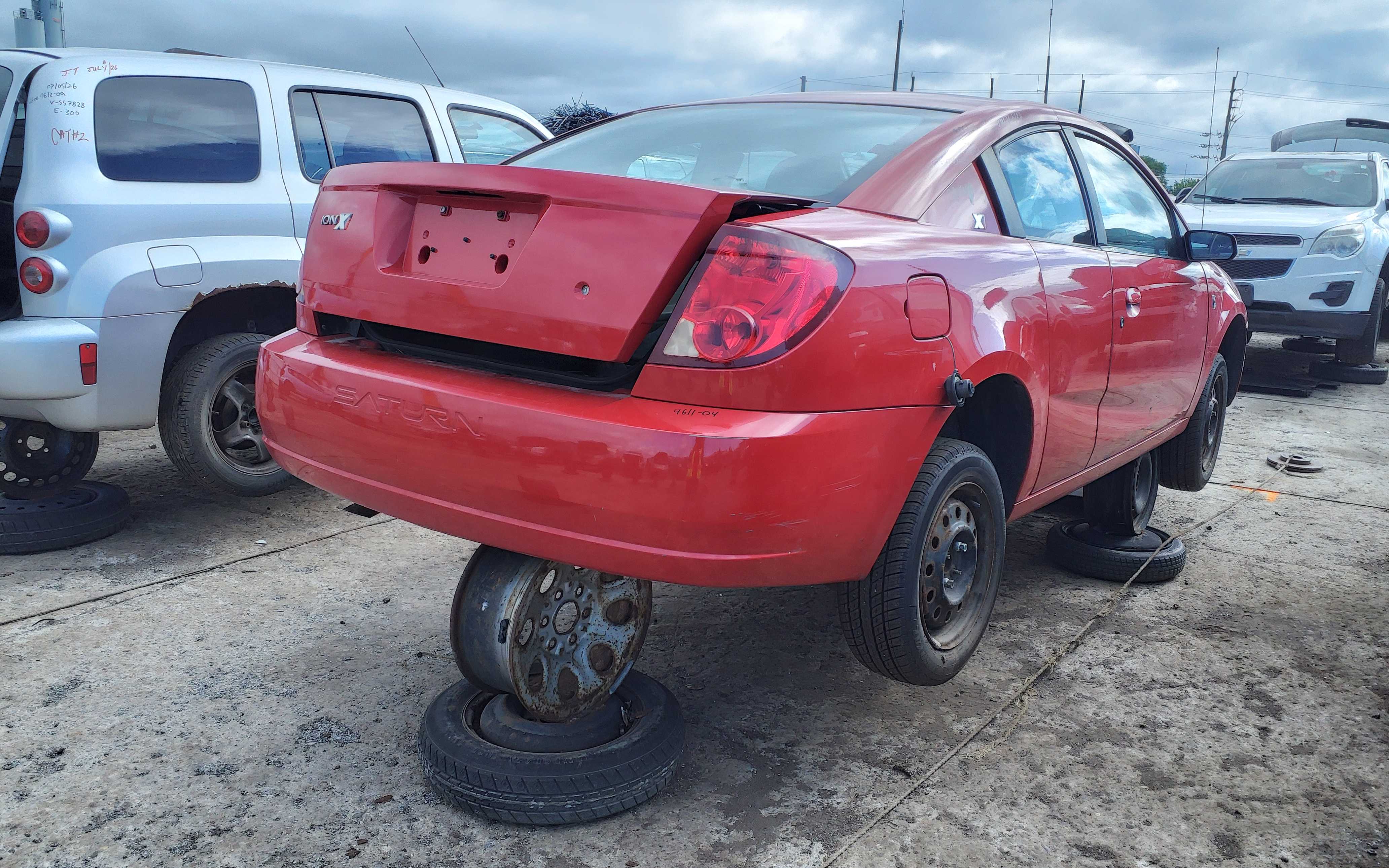 SATURN ION 2004