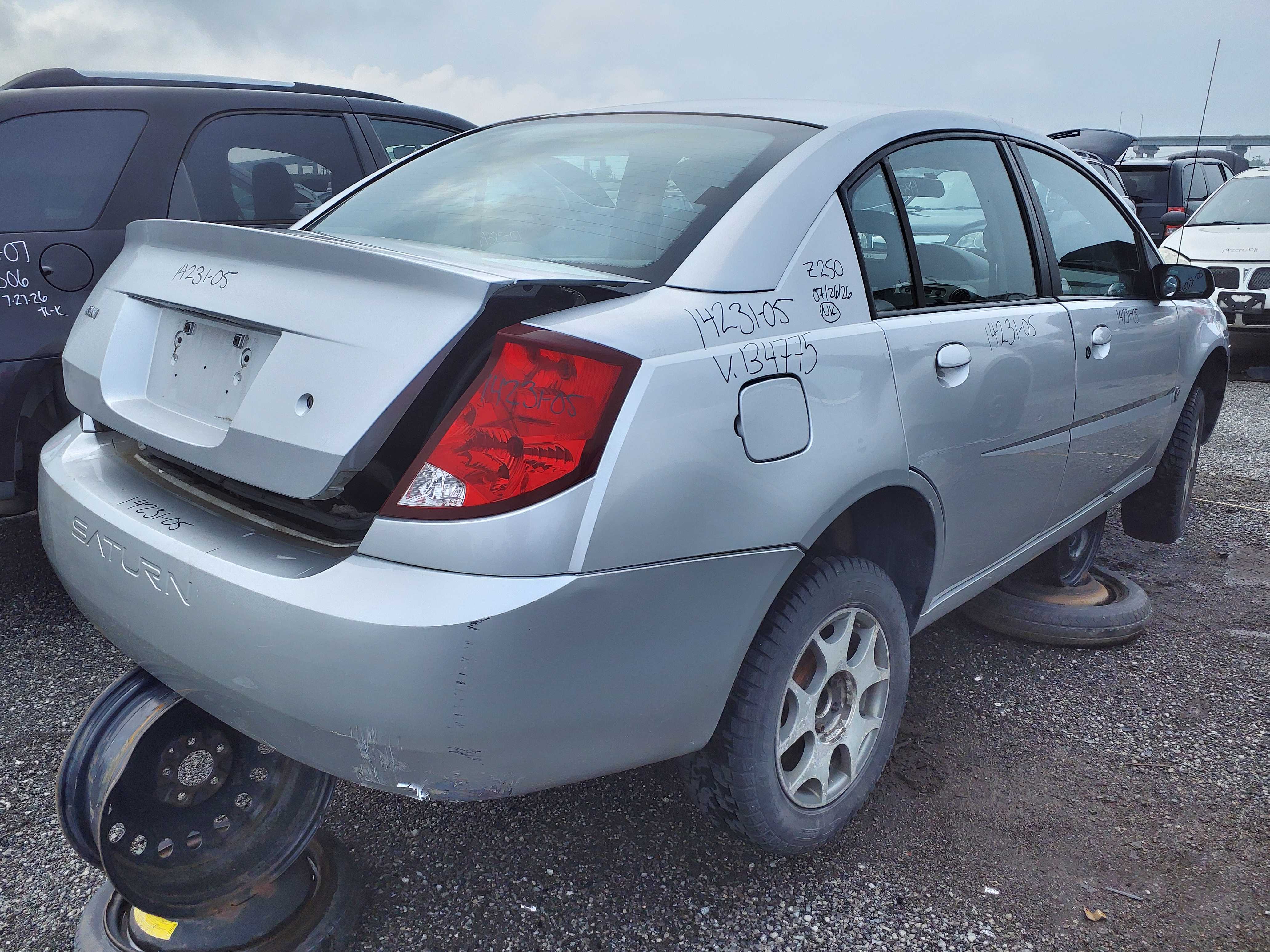 SATURN ION 2005