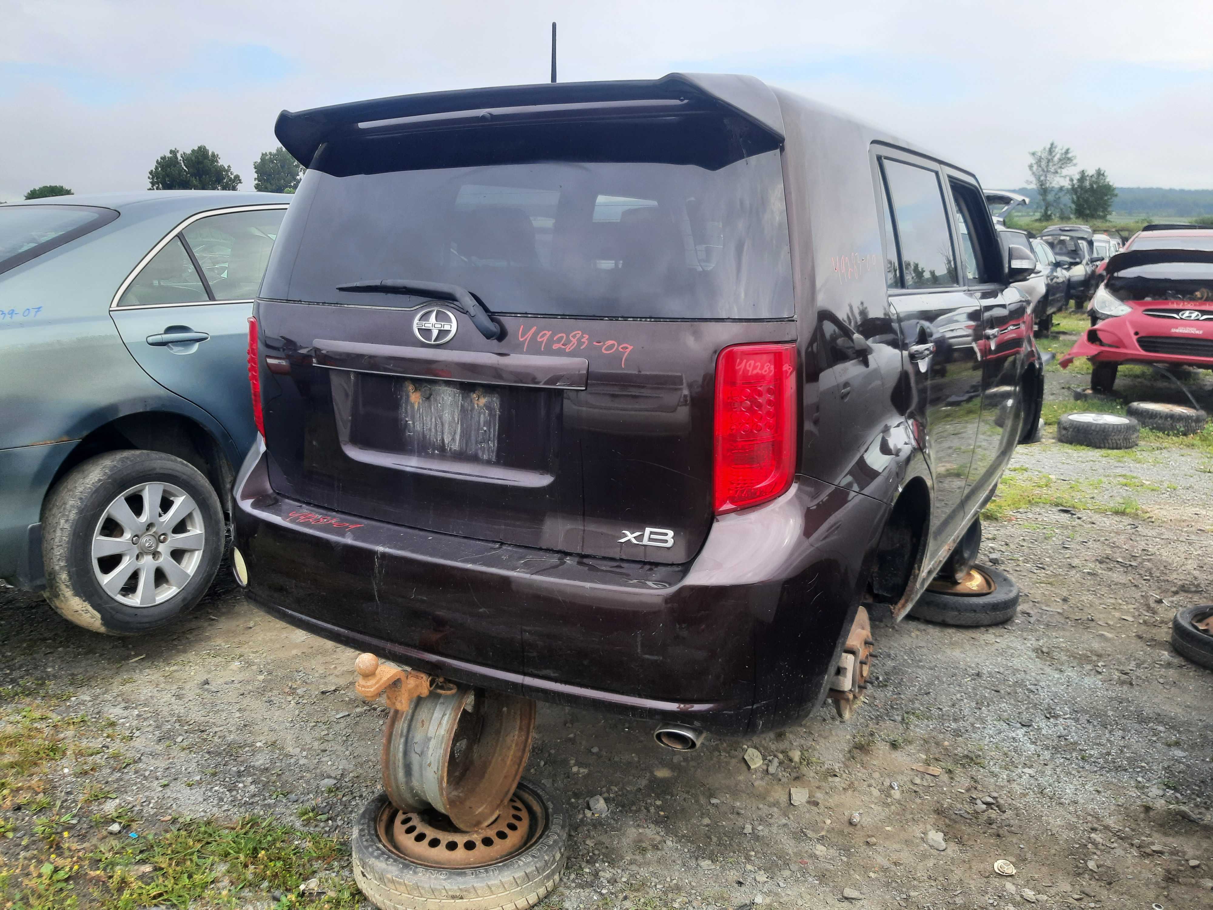 SCION XB 2009