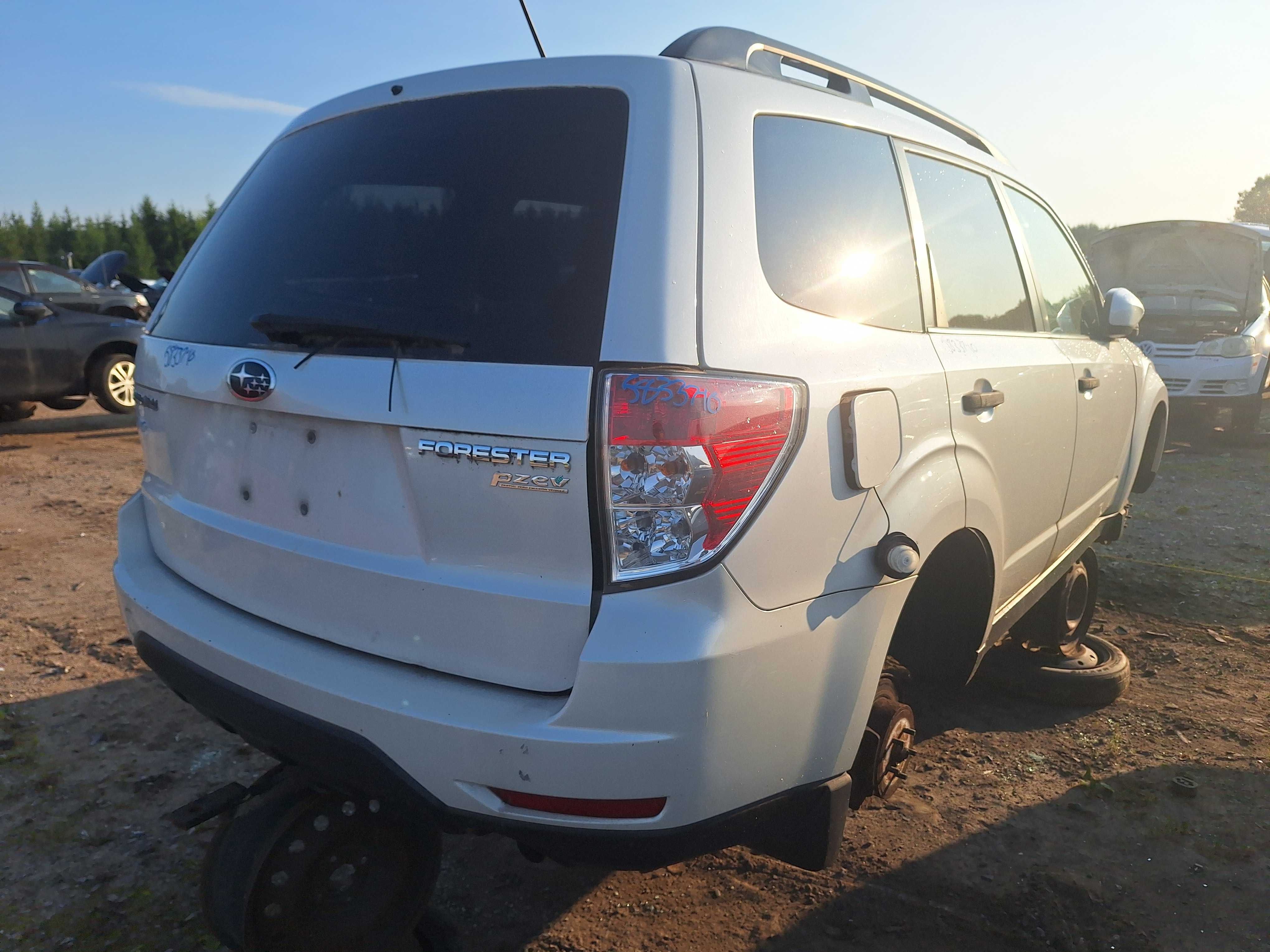 SUBARU FORESTER 2010