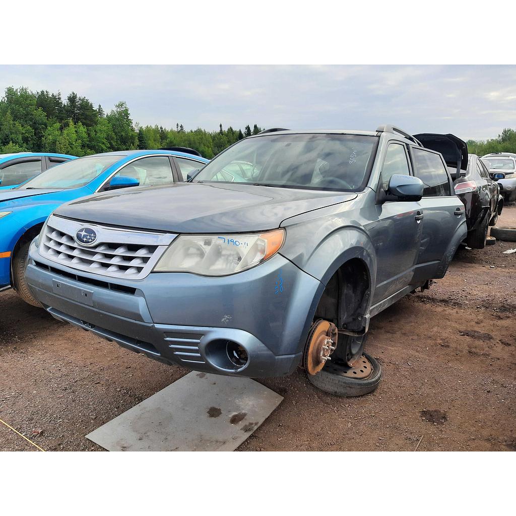 SUBARU FORESTER 2011