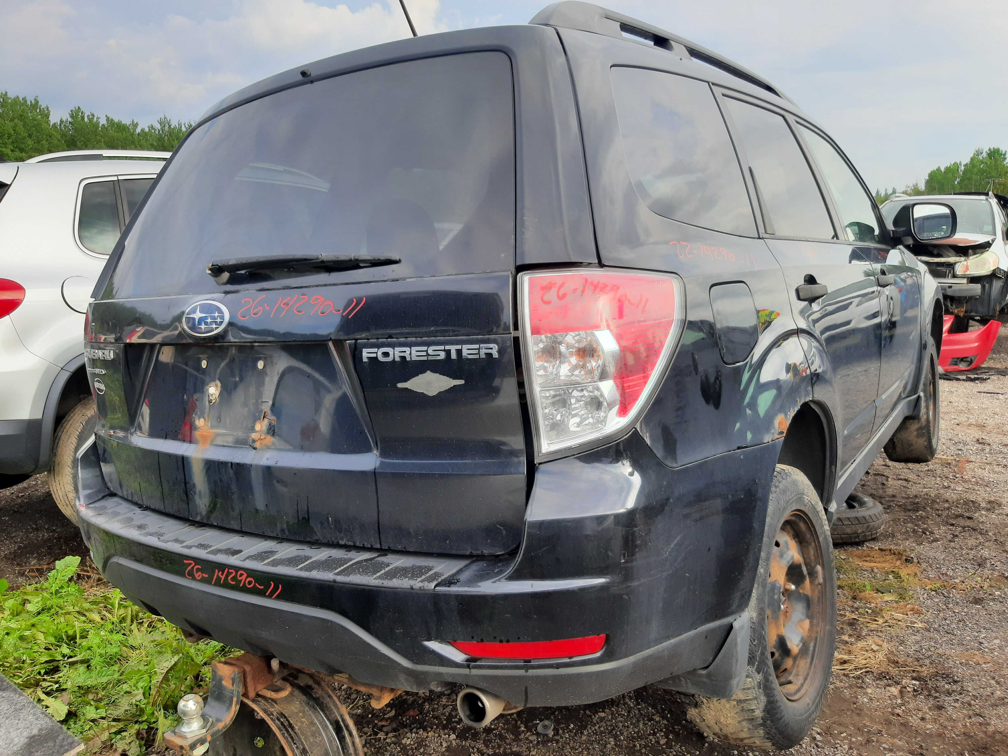 SUBARU FORESTER 2011