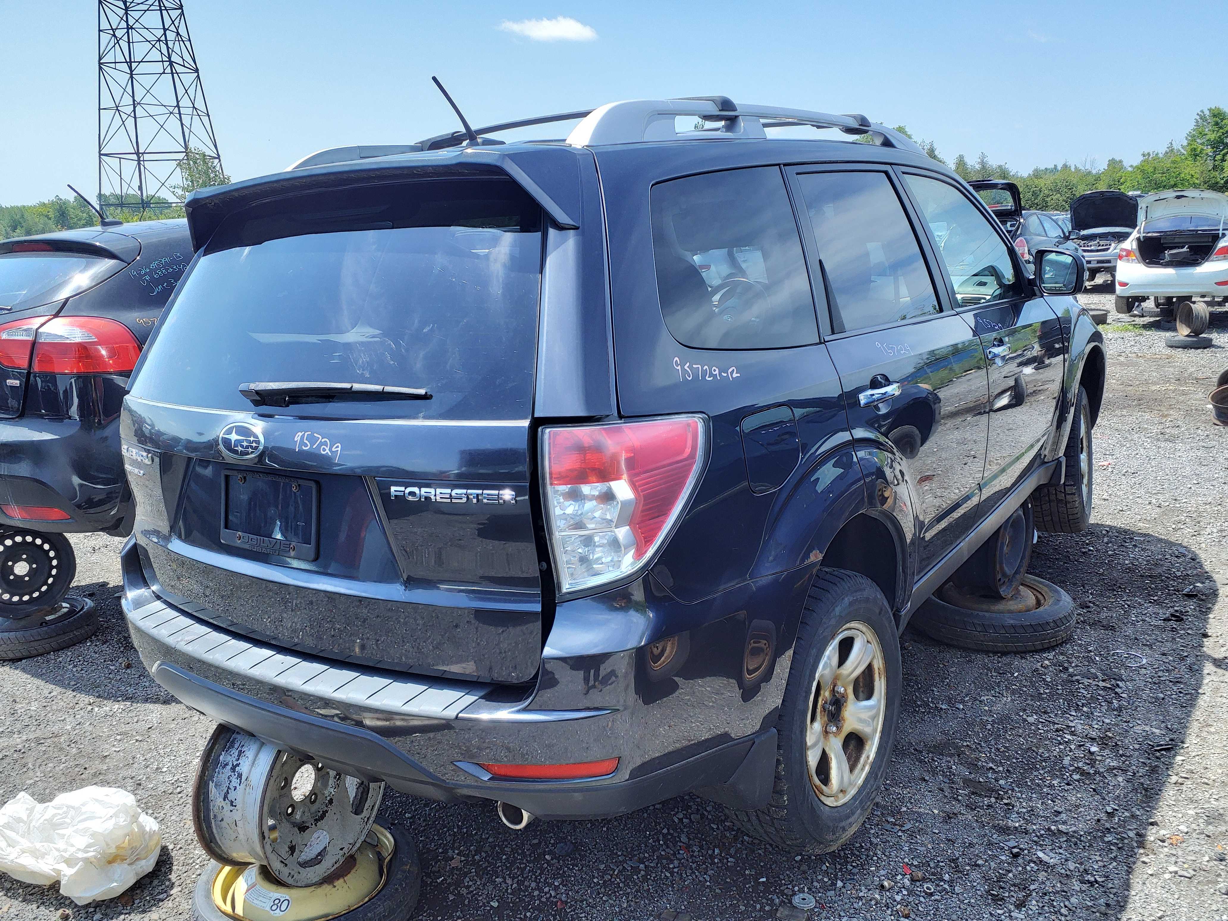 SUBARU FORESTER 2012