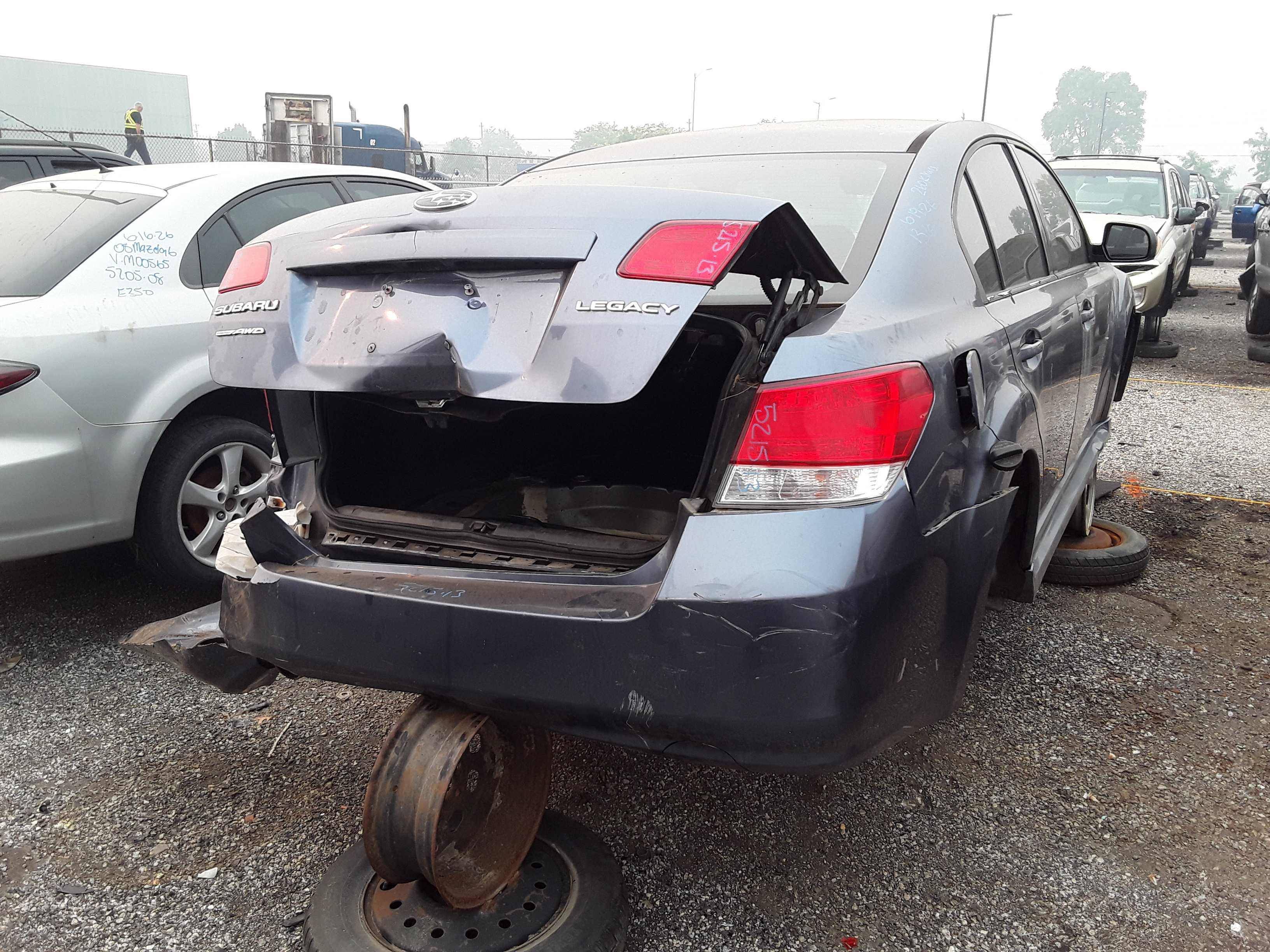 SUBARU LEGACY 2013