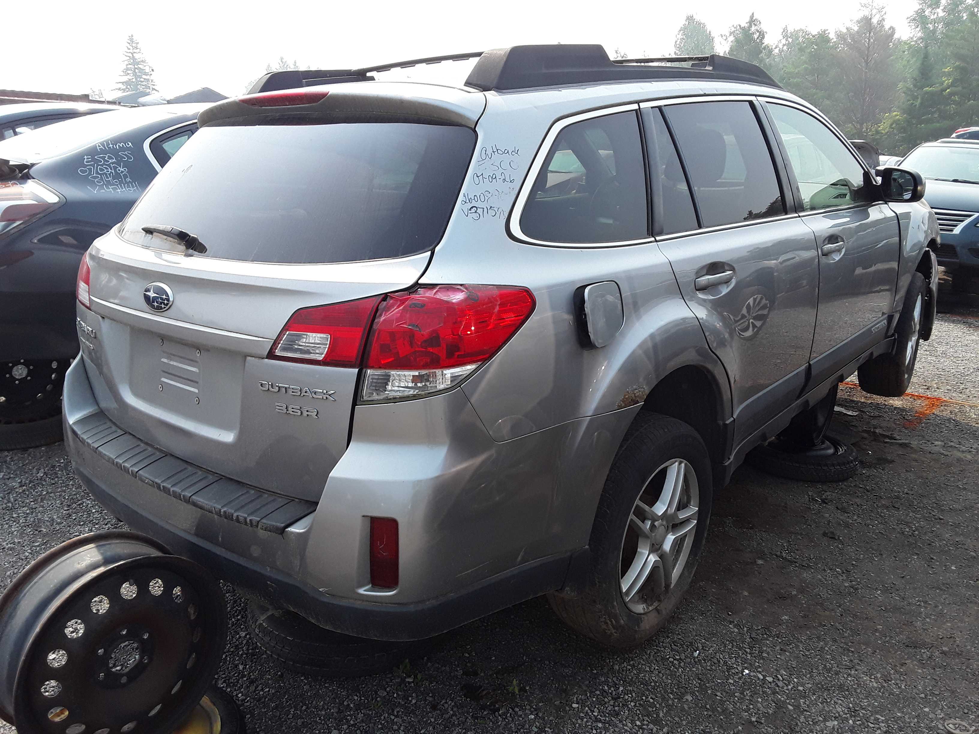 SUBARU OUTBACK 2010
