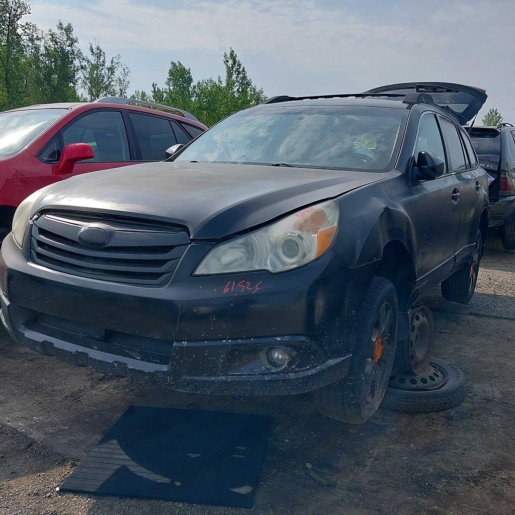 SUBARU OUTBACK 2011