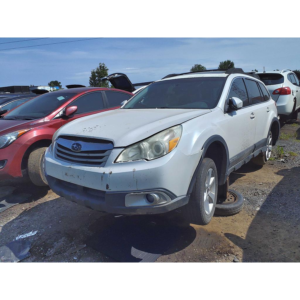 SUBARU OUTBACK 2011