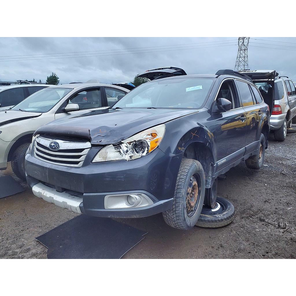 SUBARU OUTBACK 2012