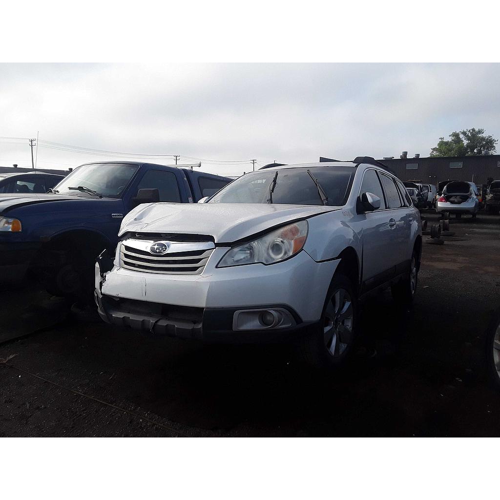 SUBARU OUTBACK 2012