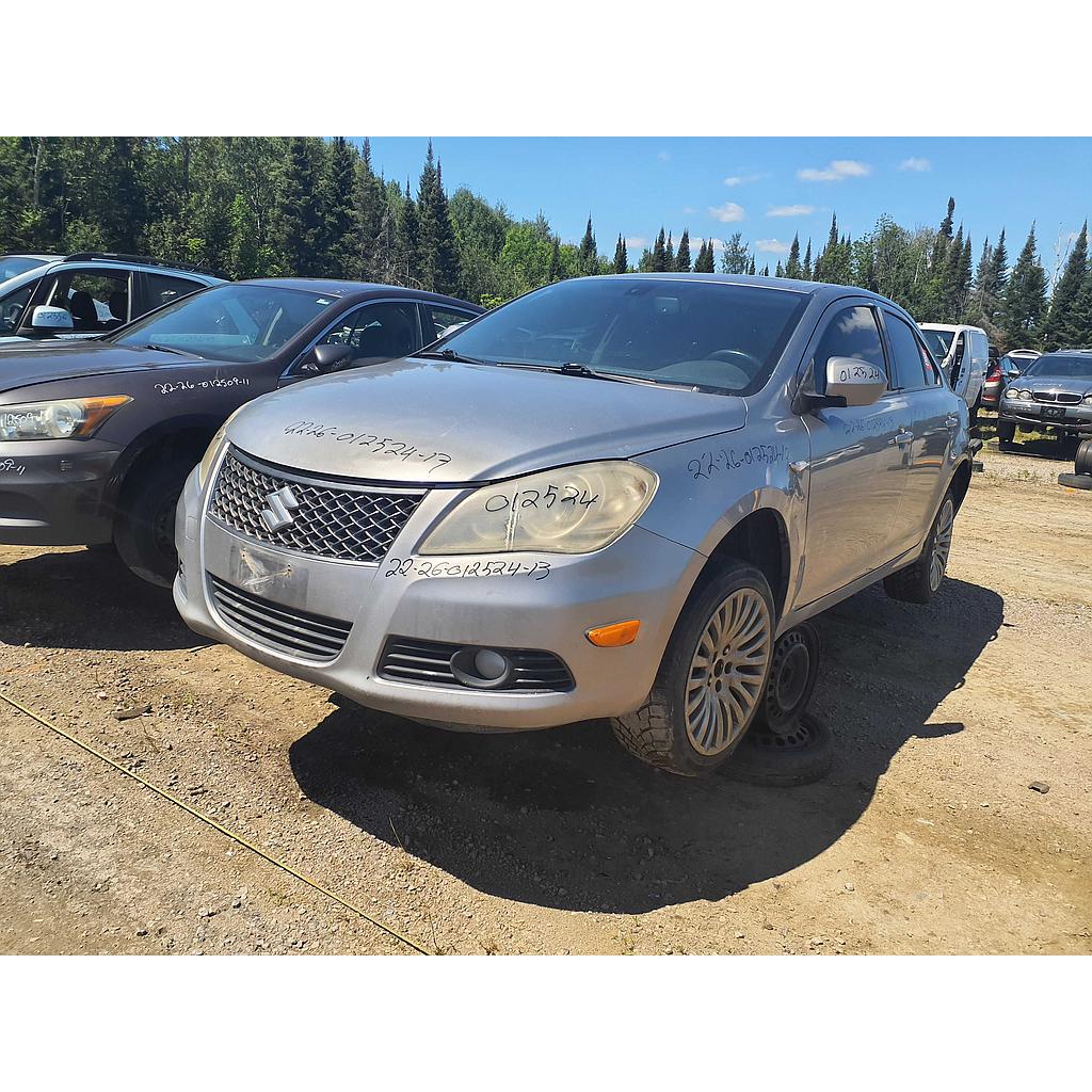 SUZUKI KIZASHI 2013