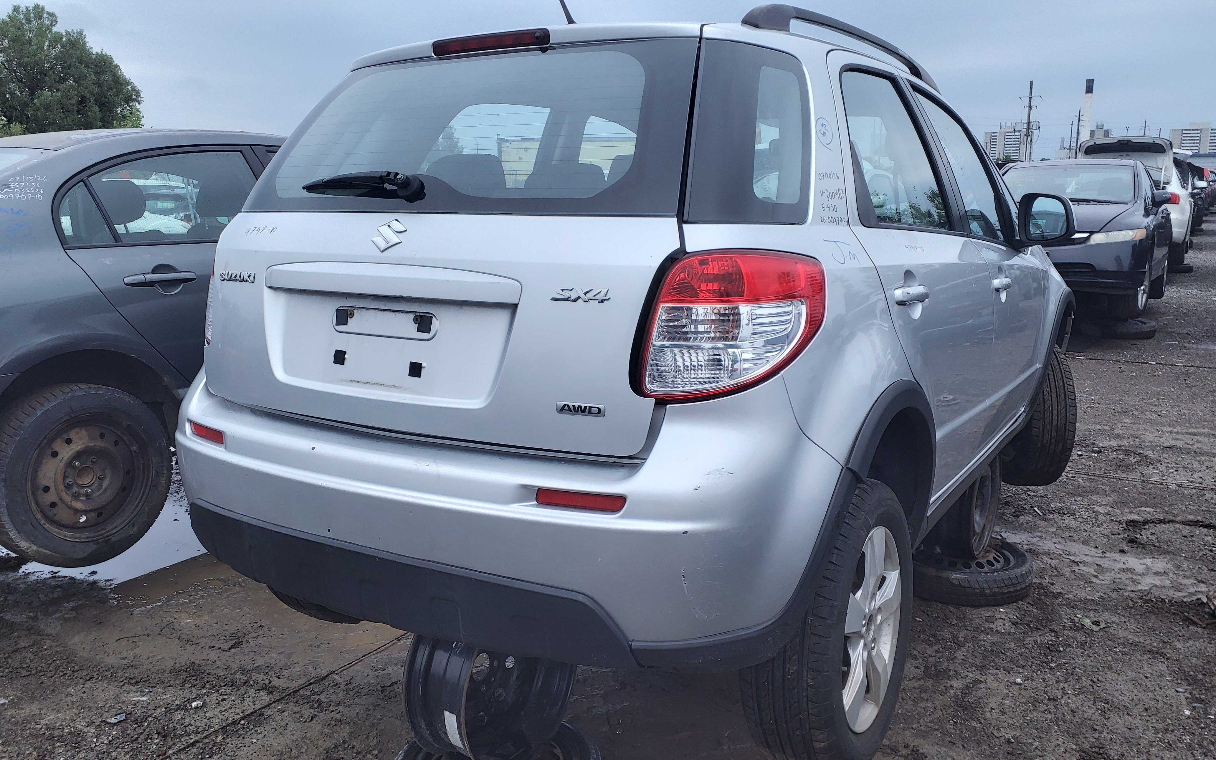 SUZUKI SX4 2010