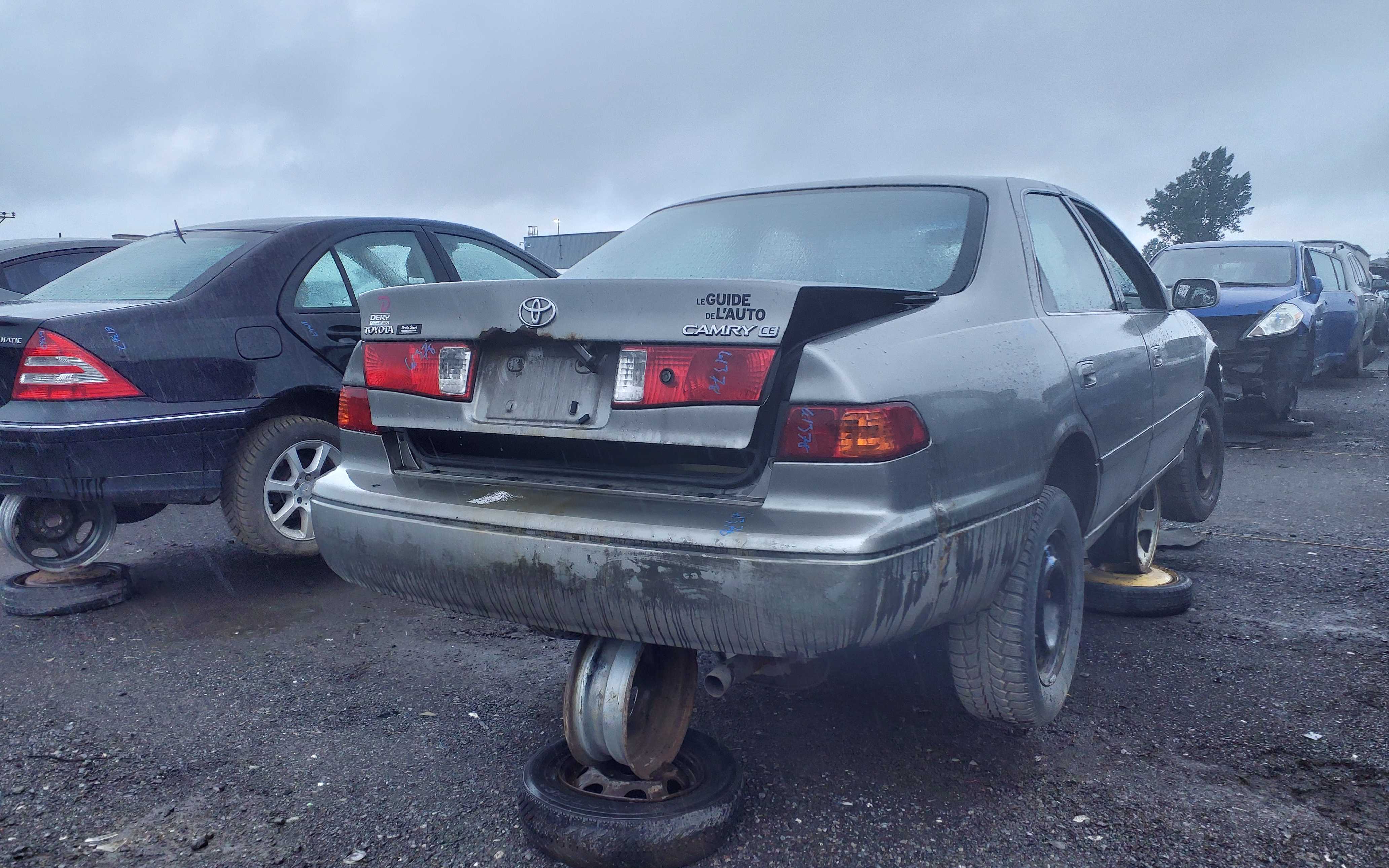 TOYOTA CAMRY 2000