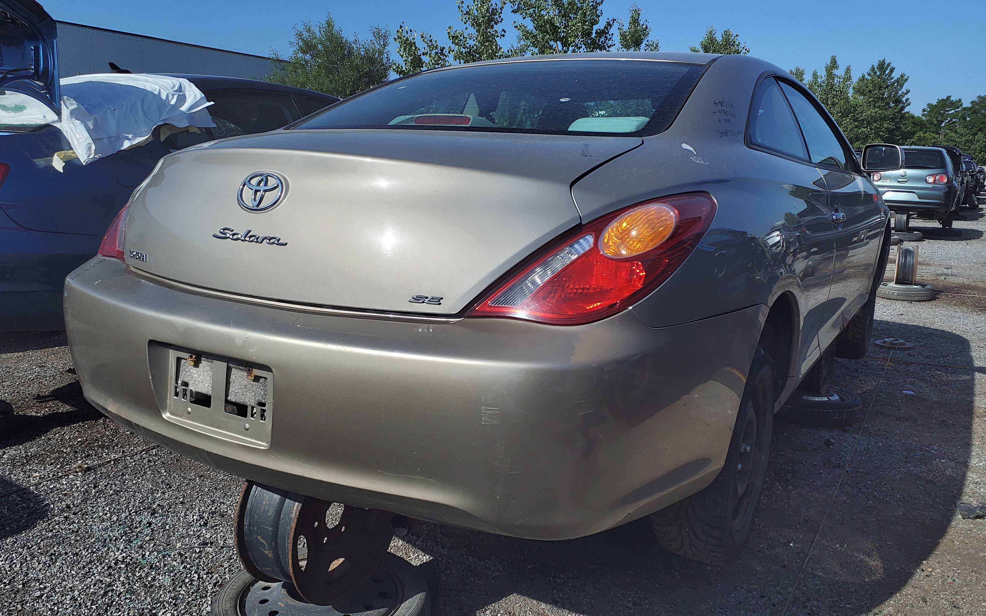 TOYOTA CAMRY 2004