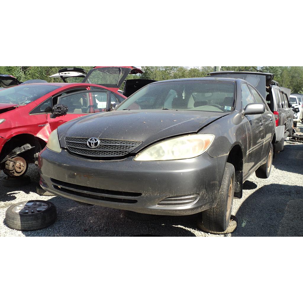 TOYOTA CAMRY 2004