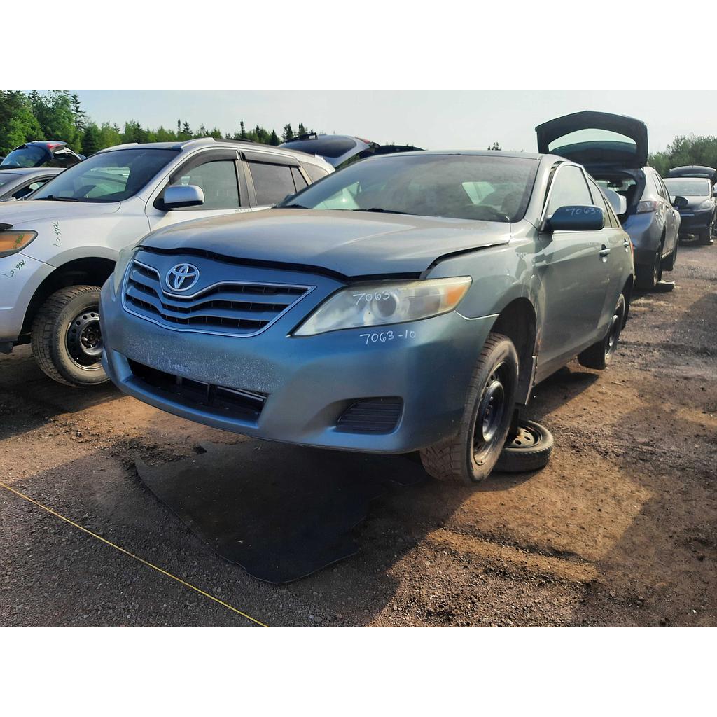 TOYOTA CAMRY 2010