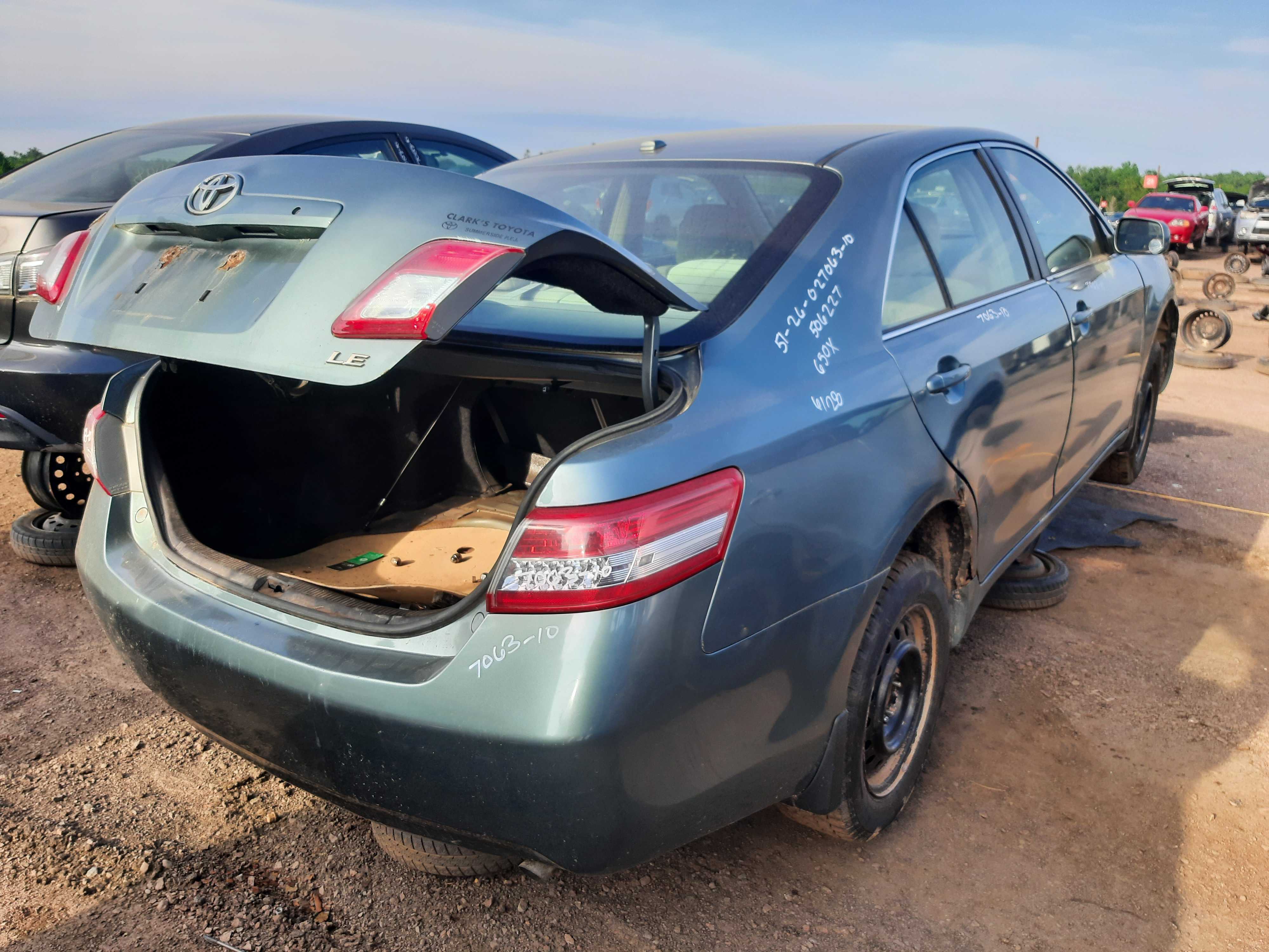 TOYOTA CAMRY 2010