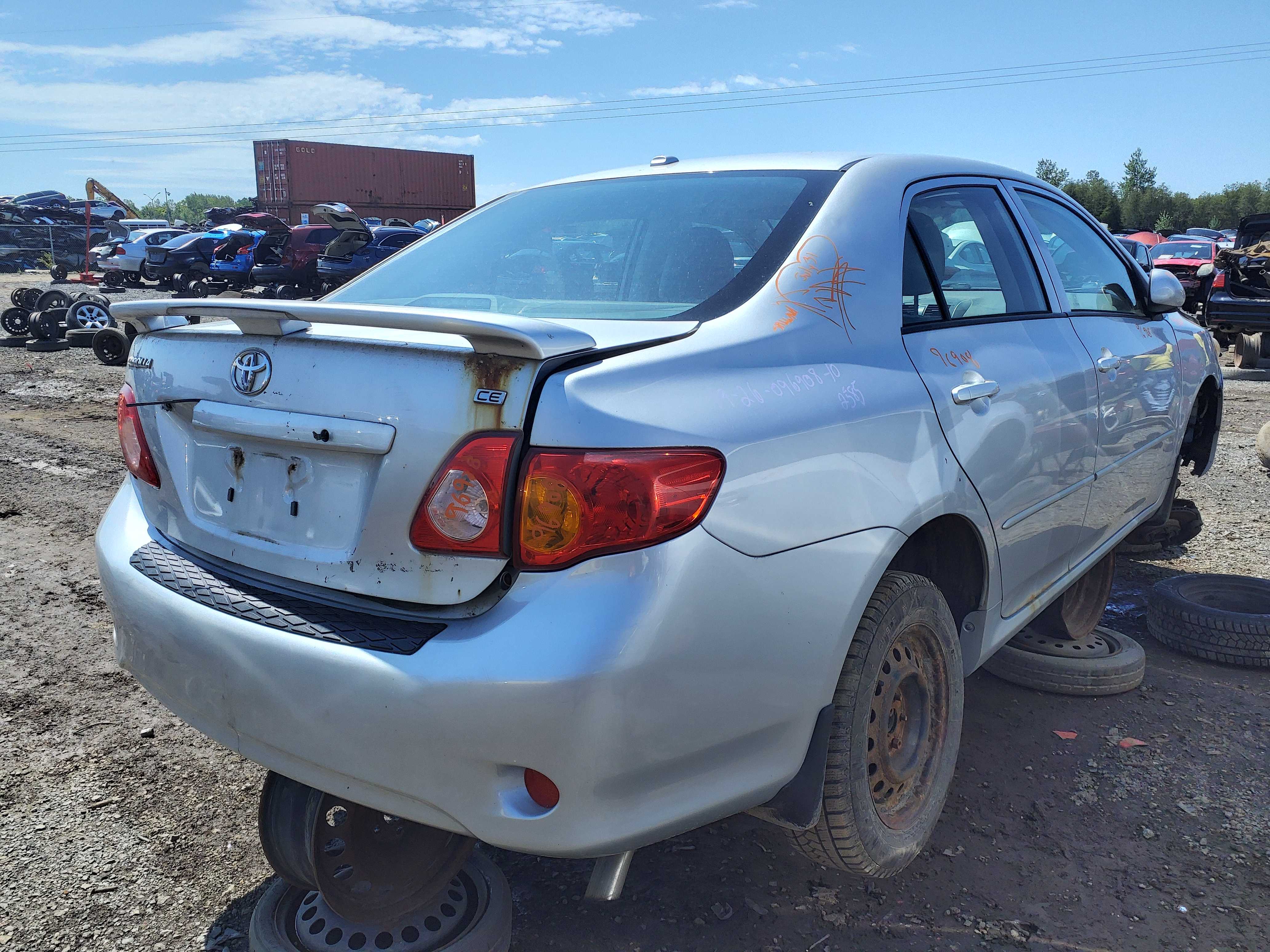 TOYOTA COROLLA 2010