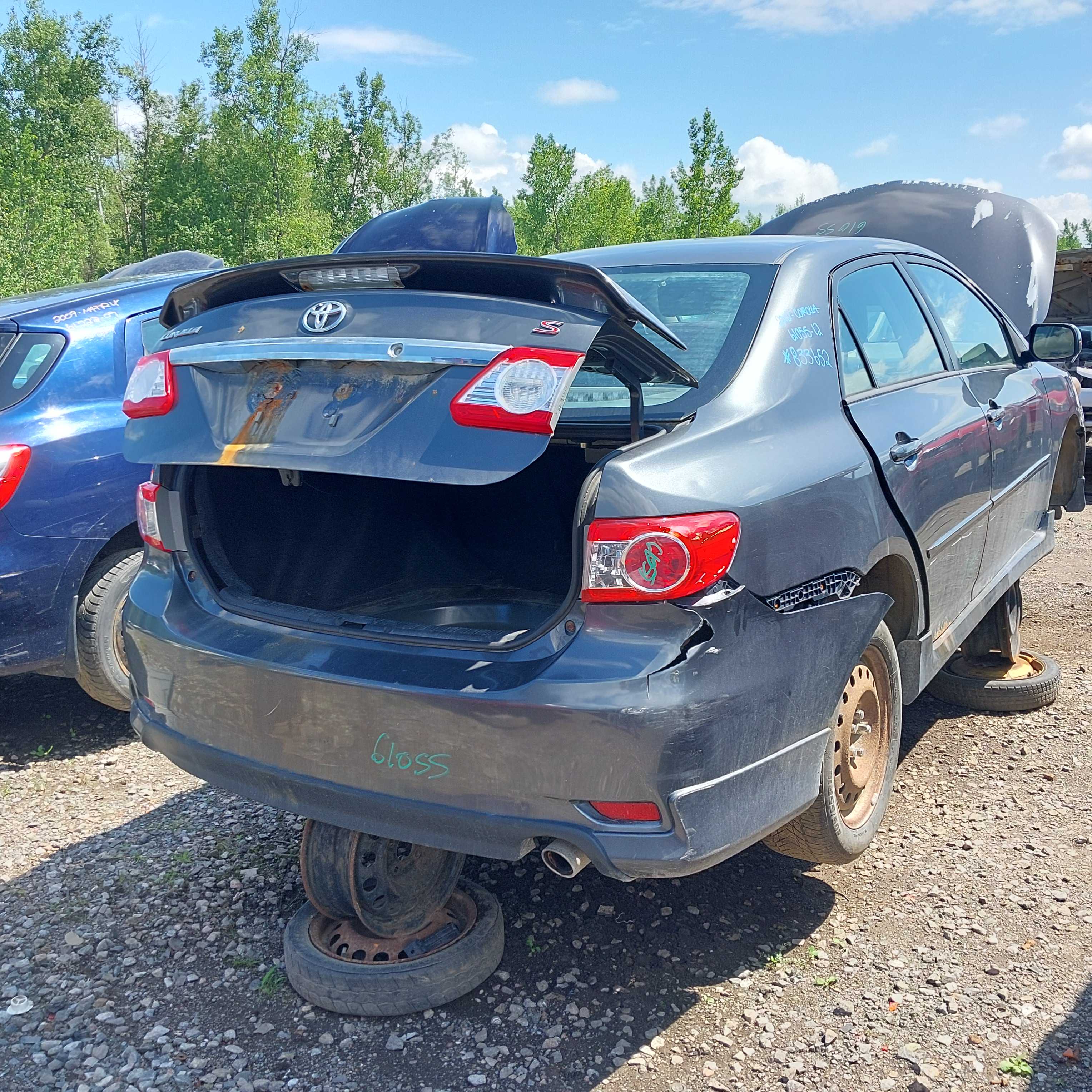 TOYOTA COROLLA 2012