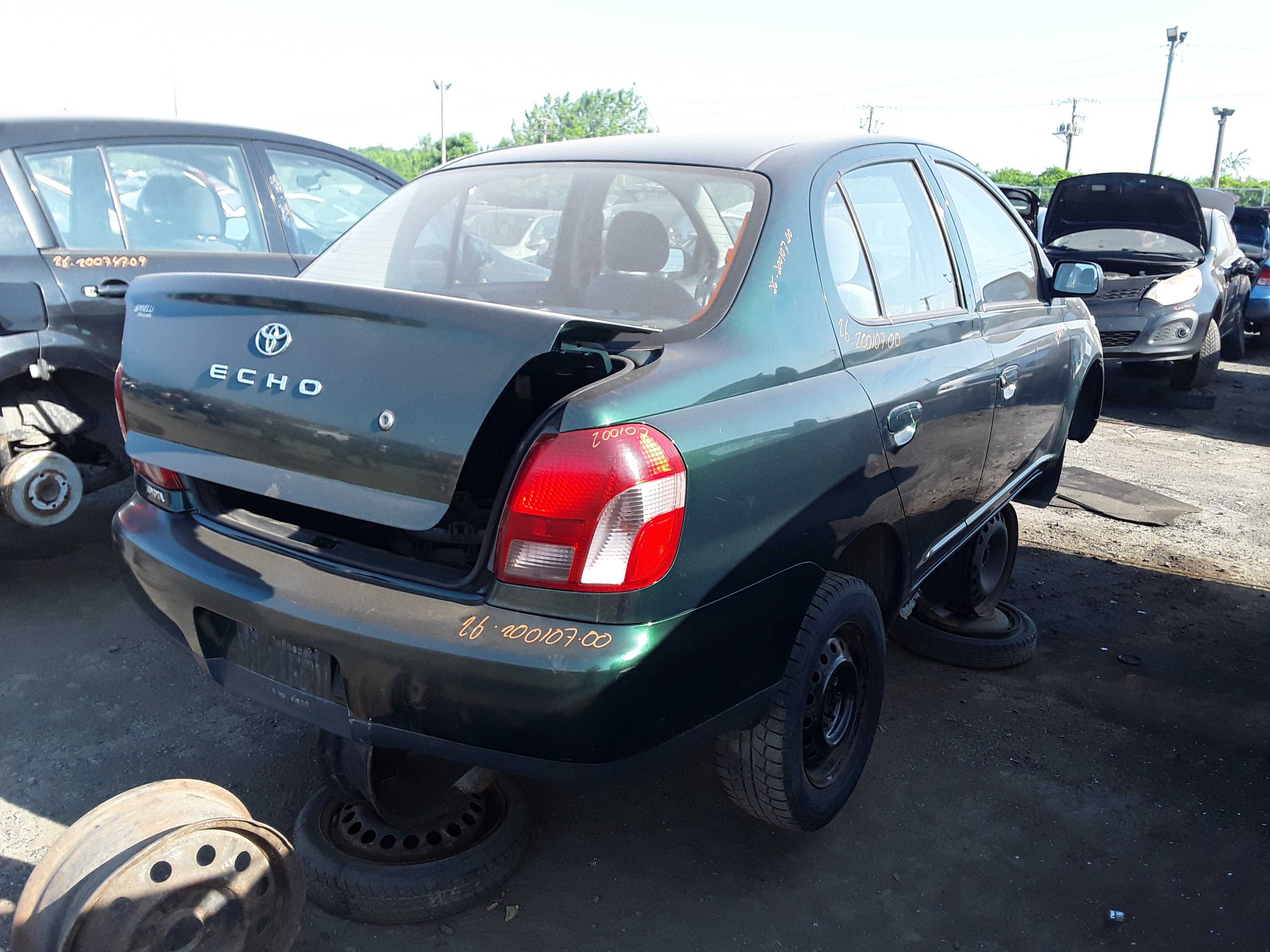 TOYOTA ECHO 2000