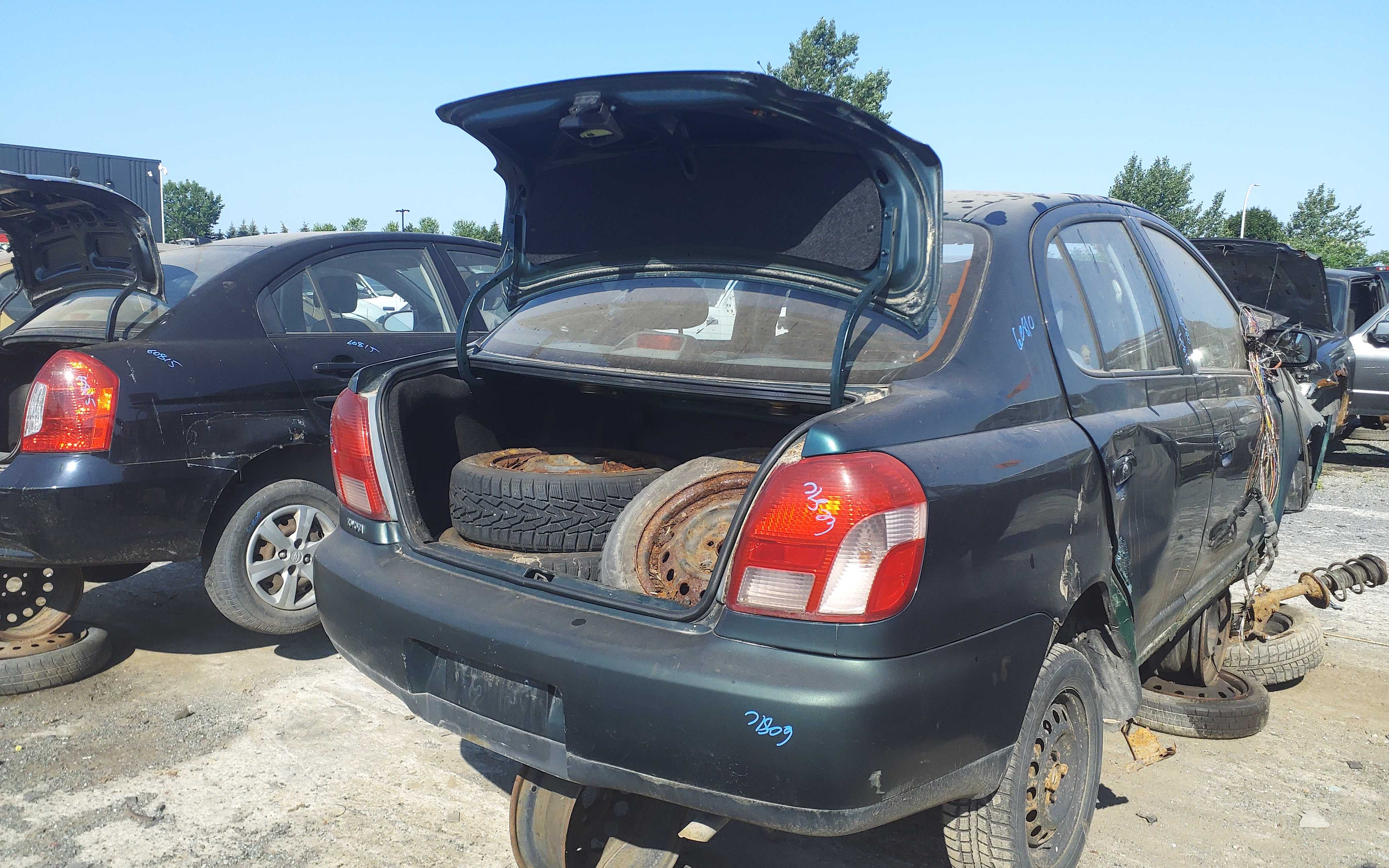 TOYOTA ECHO 2001