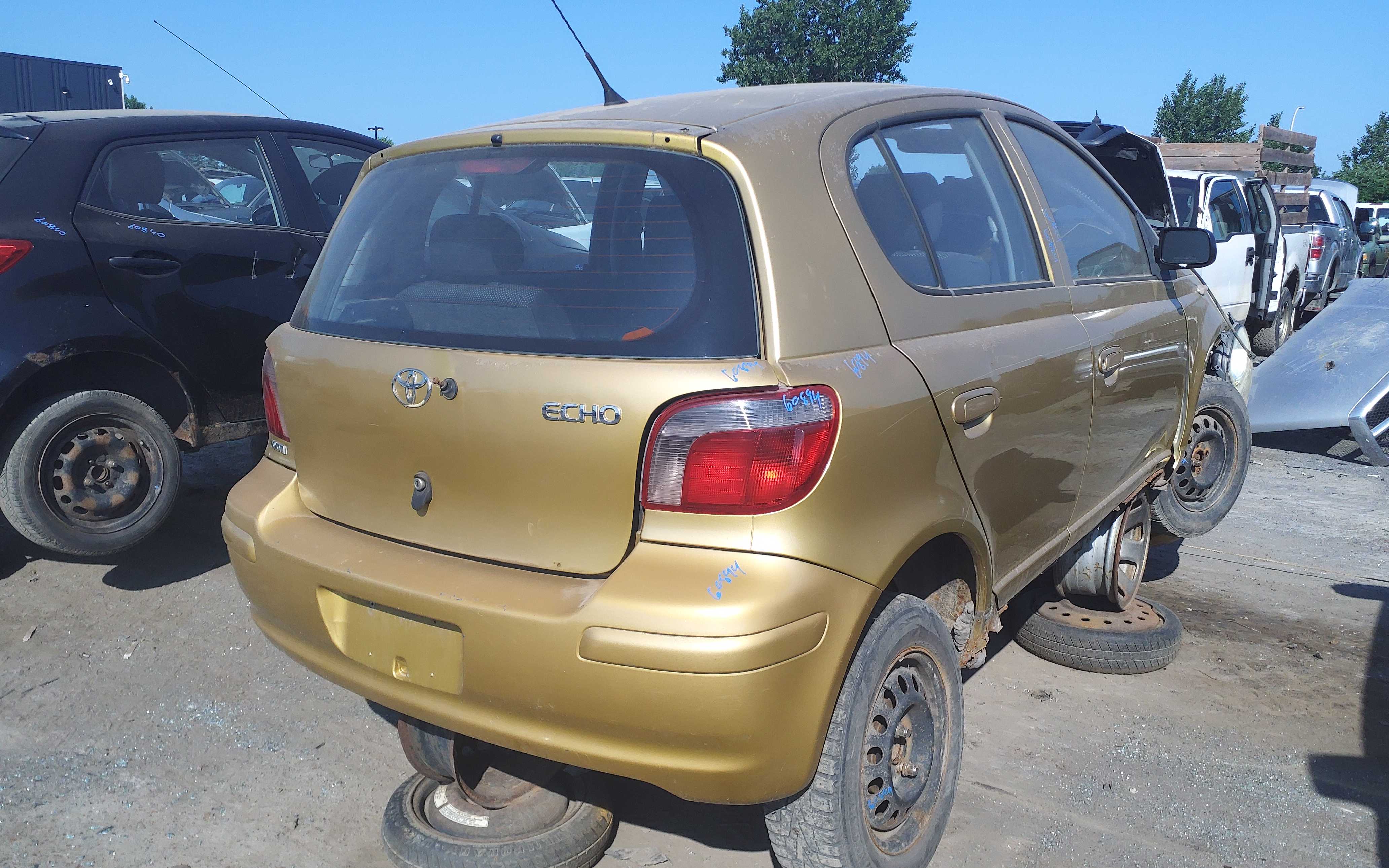 TOYOTA ECHO 2004