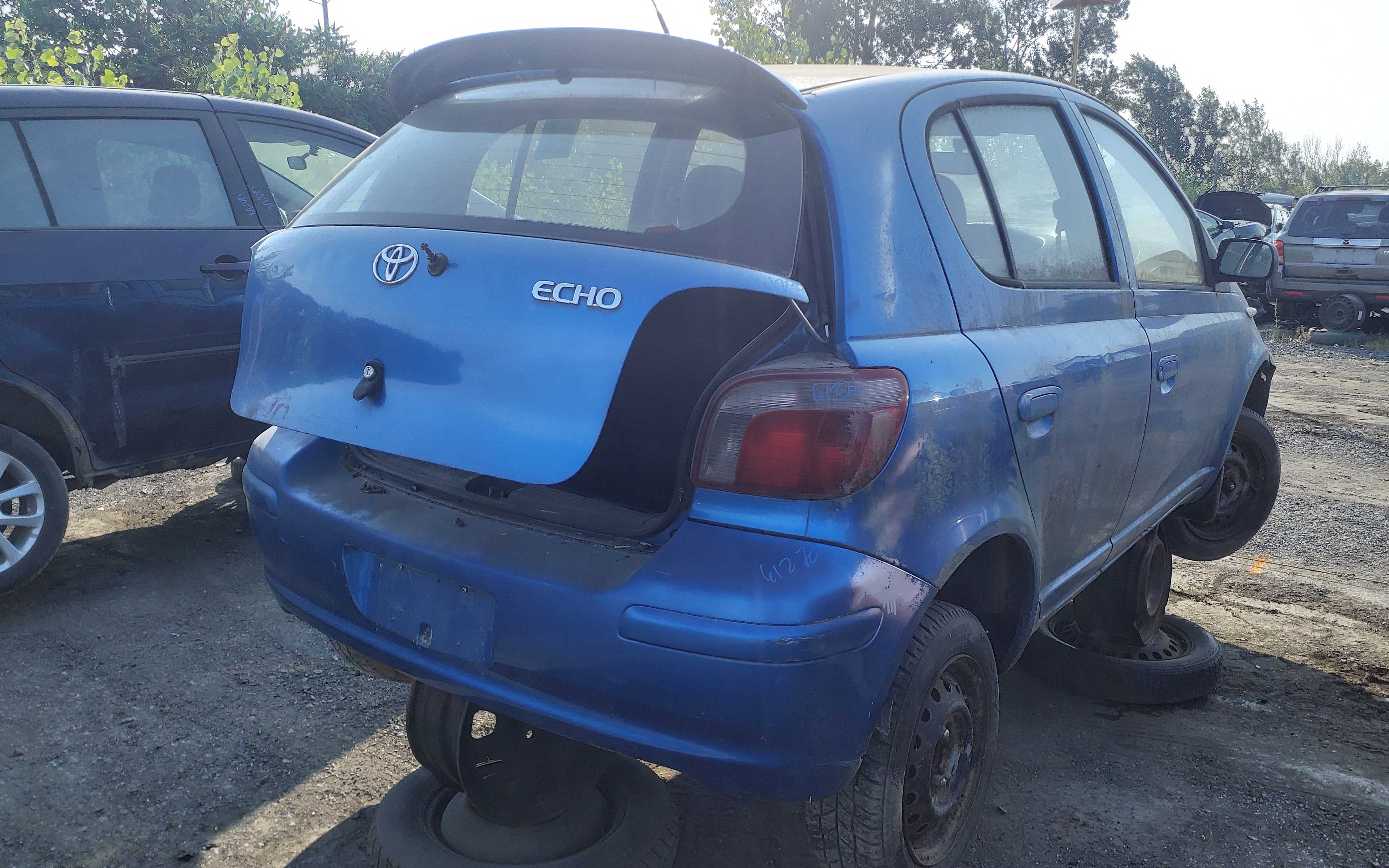TOYOTA ECHO 2004