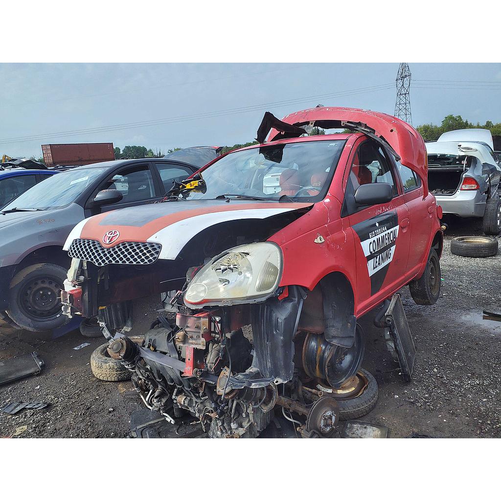 TOYOTA ECHO 2004