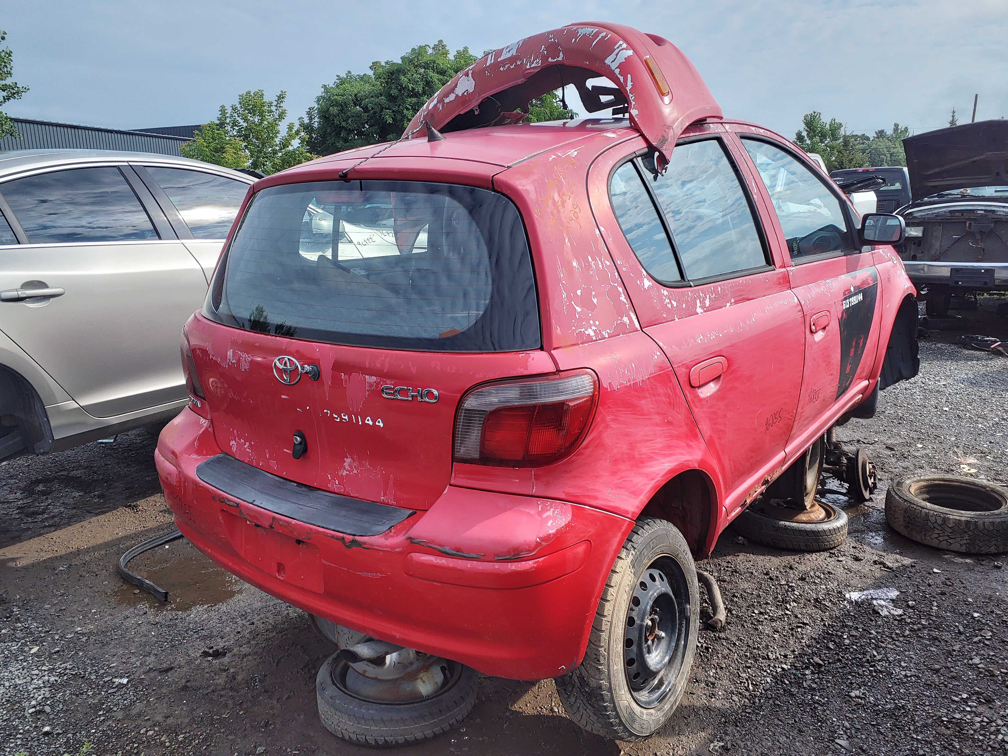 TOYOTA ECHO 2004
