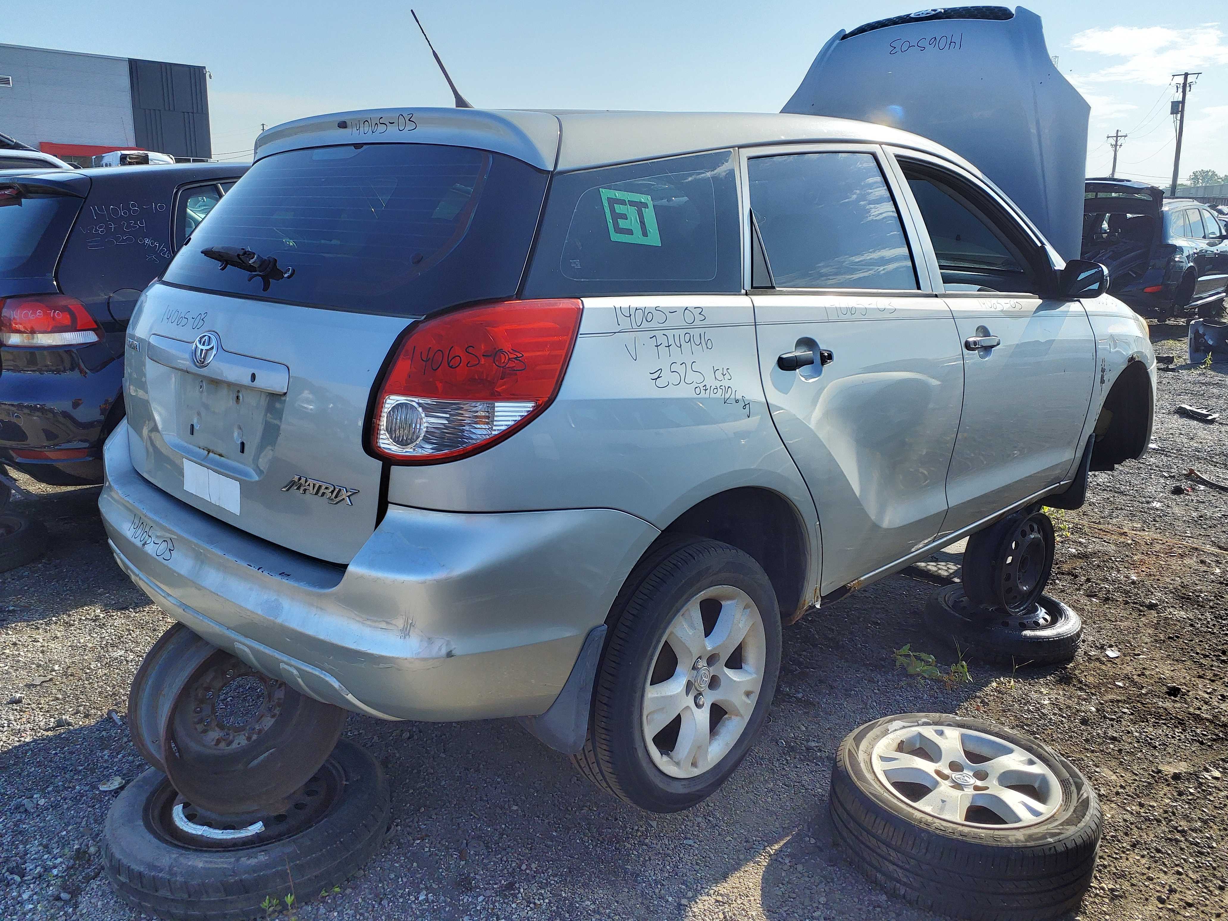 TOYOTA MATRIX 2003