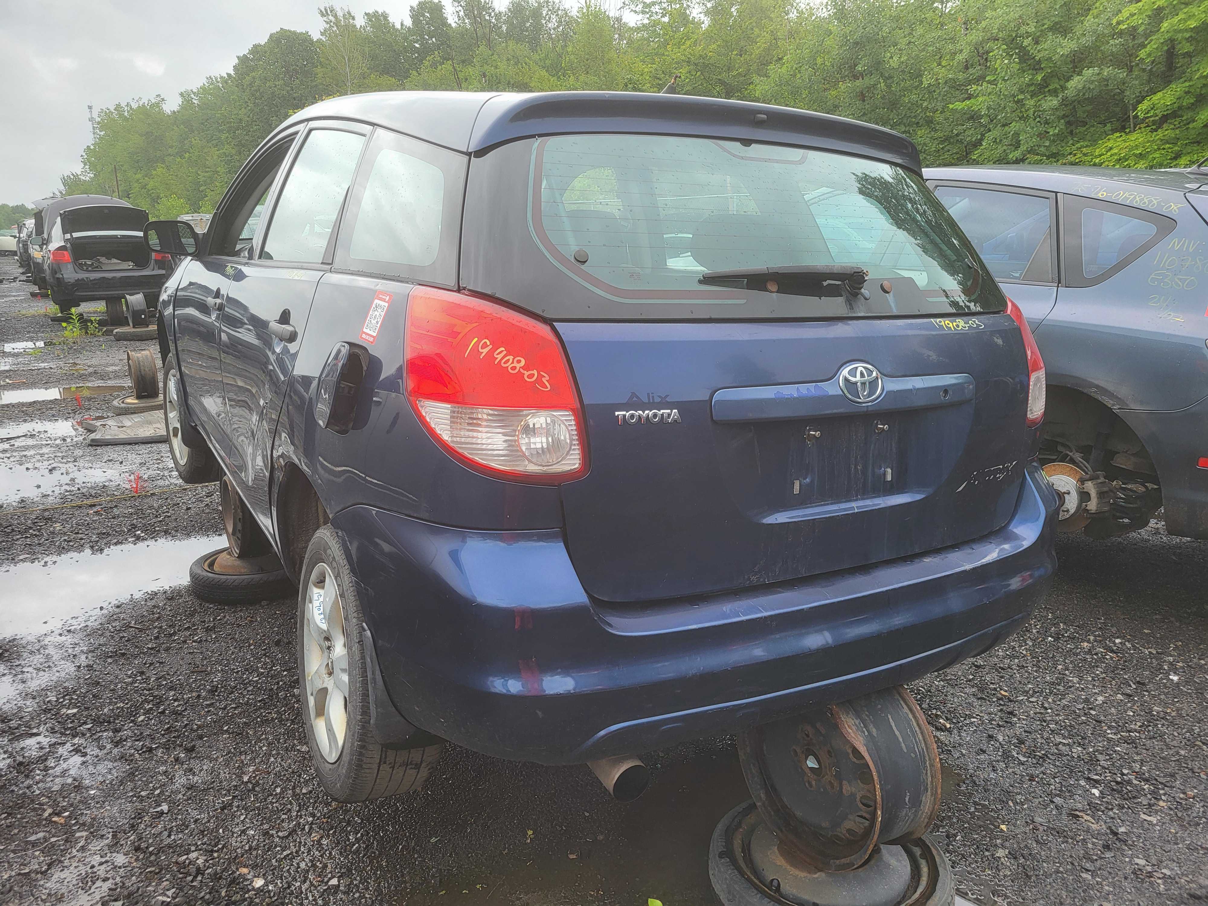 TOYOTA MATRIX 2003