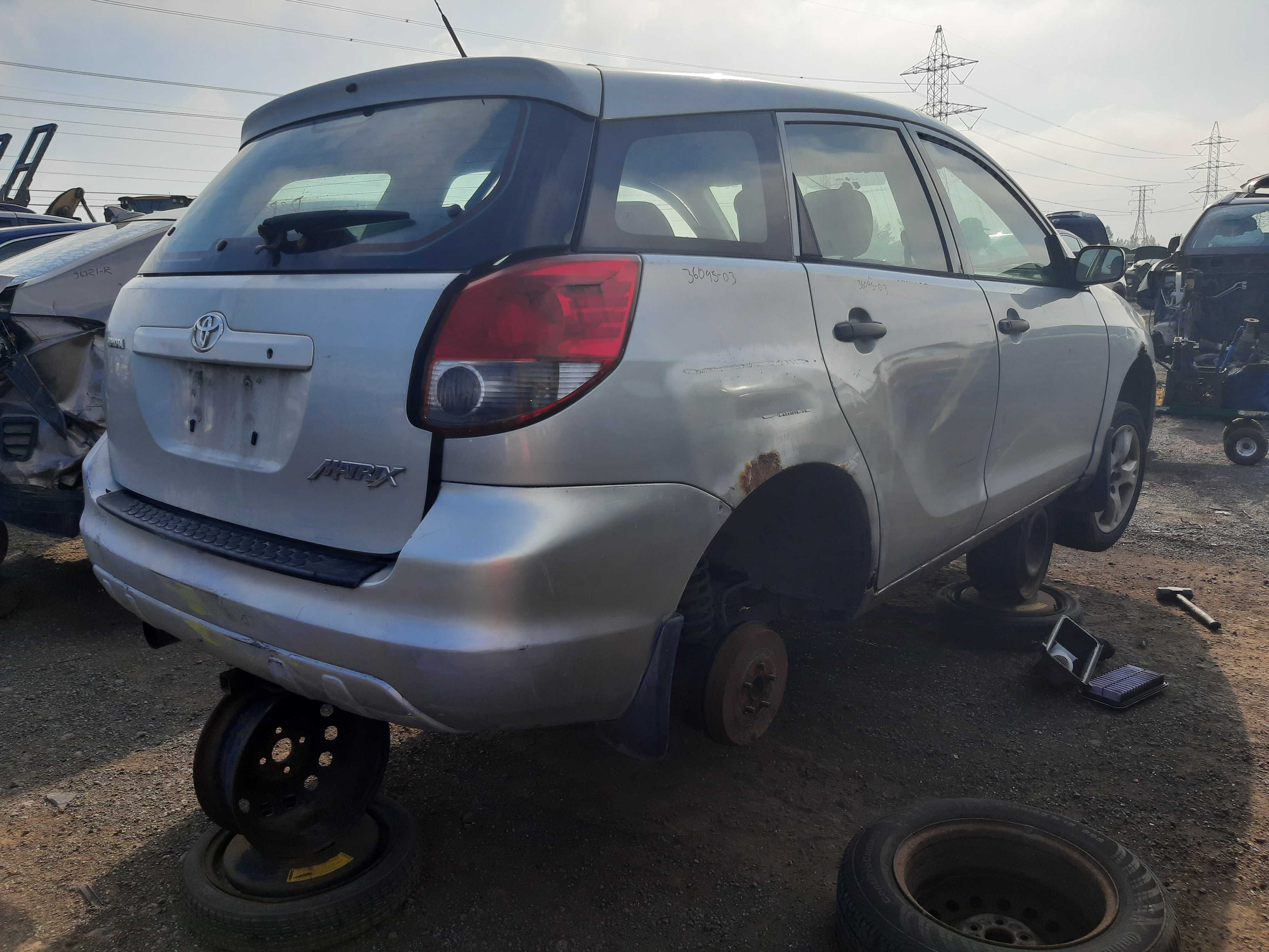 TOYOTA MATRIX 2003