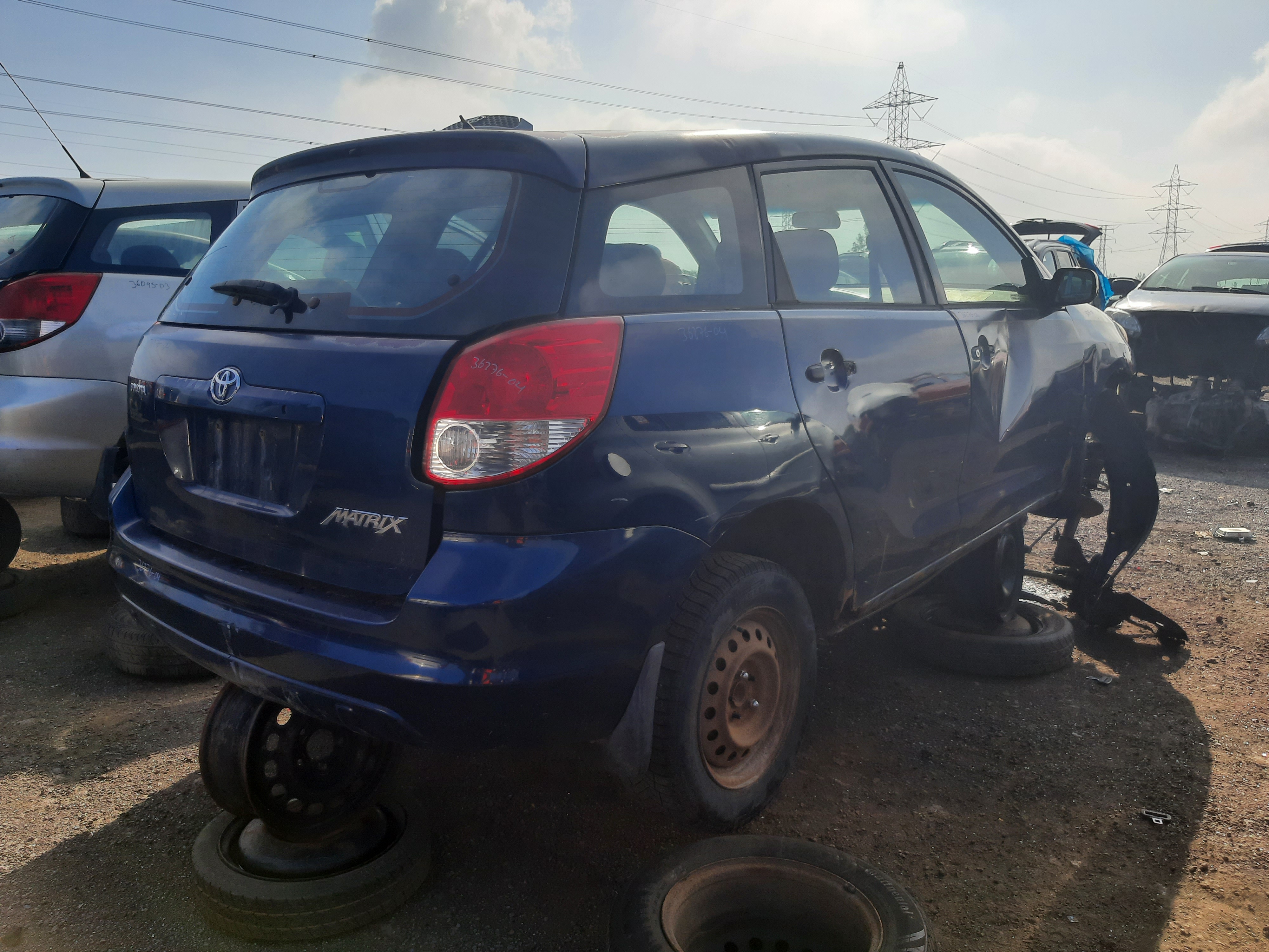TOYOTA MATRIX 2004