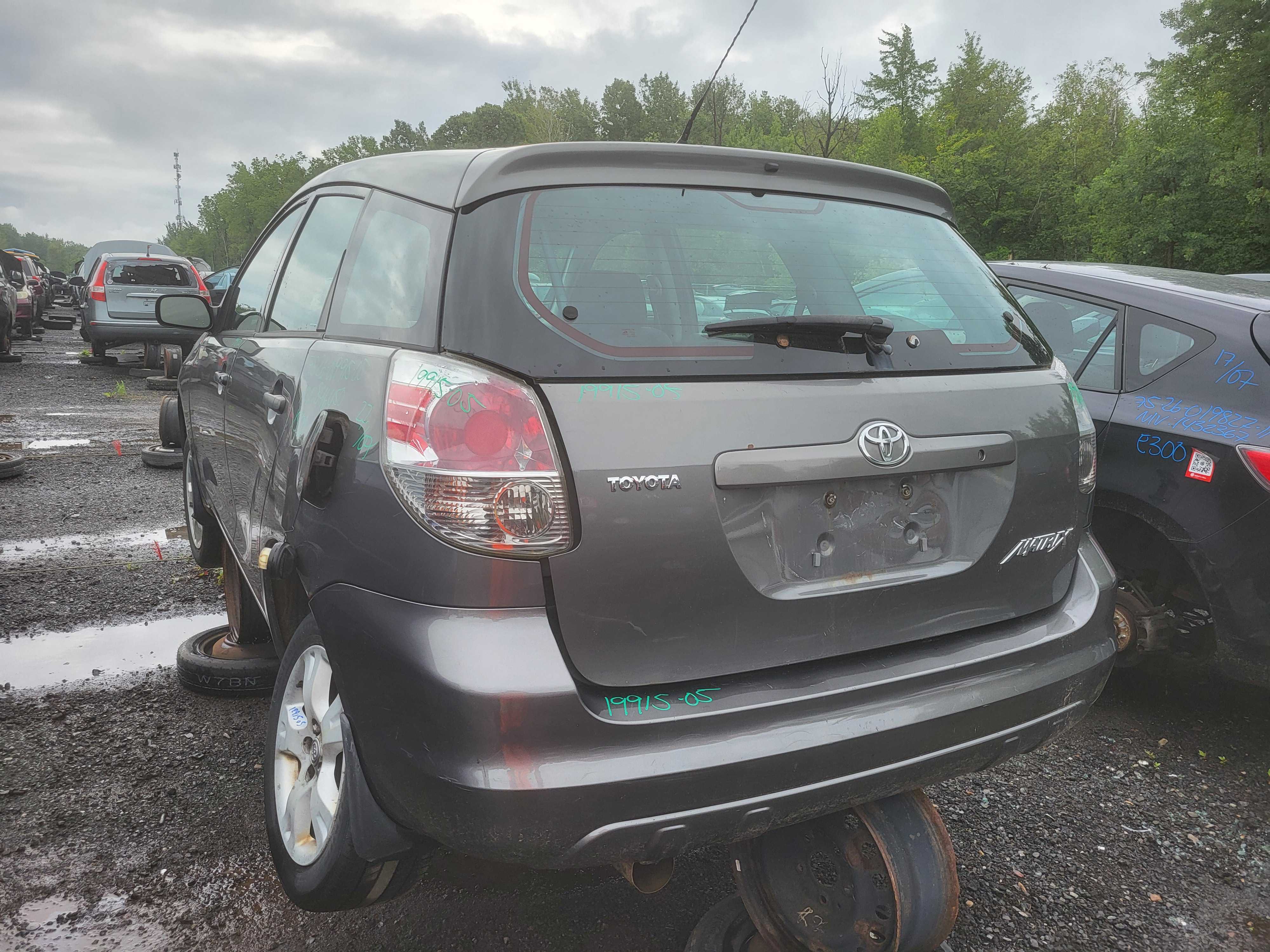 TOYOTA MATRIX 2005