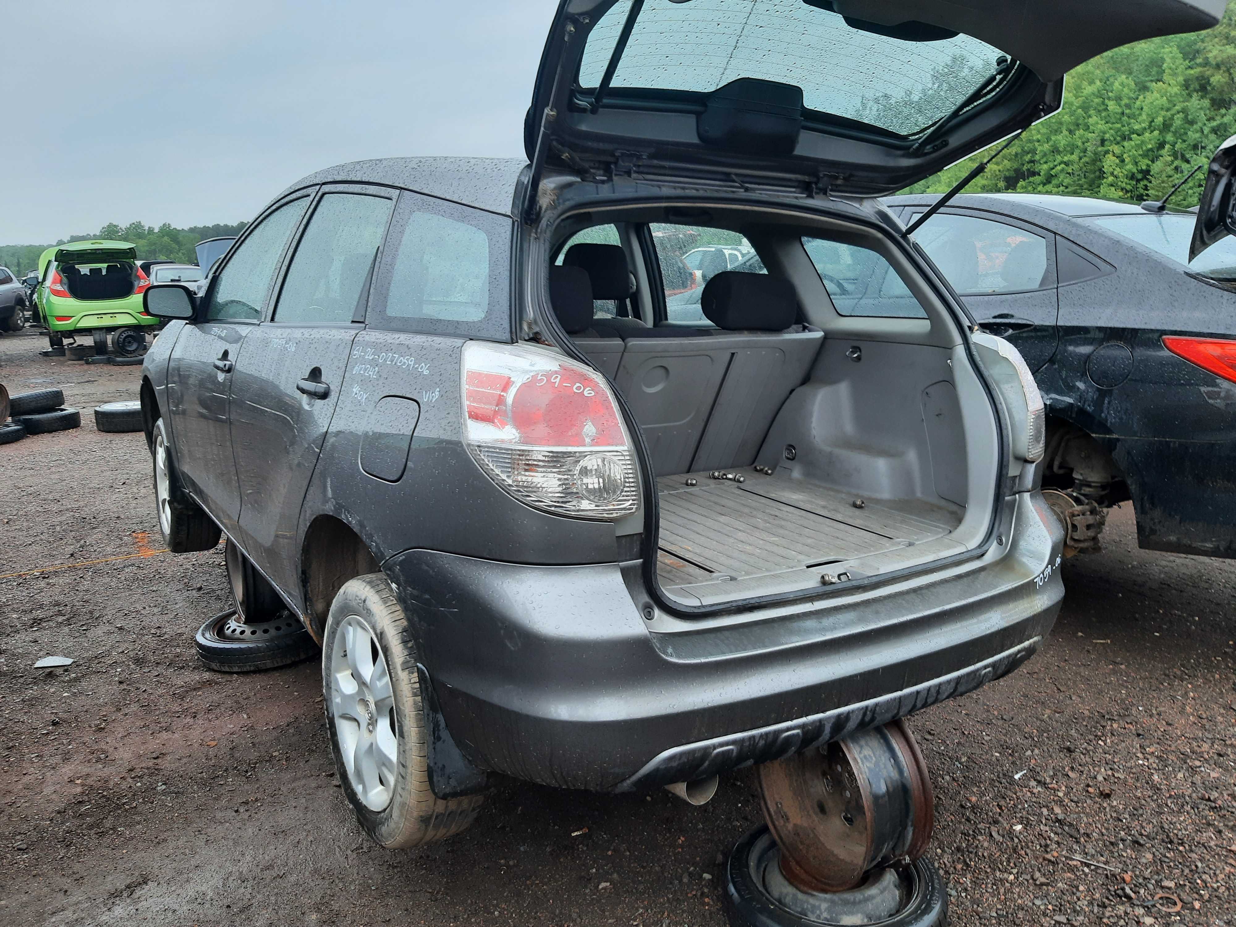 TOYOTA MATRIX 2006