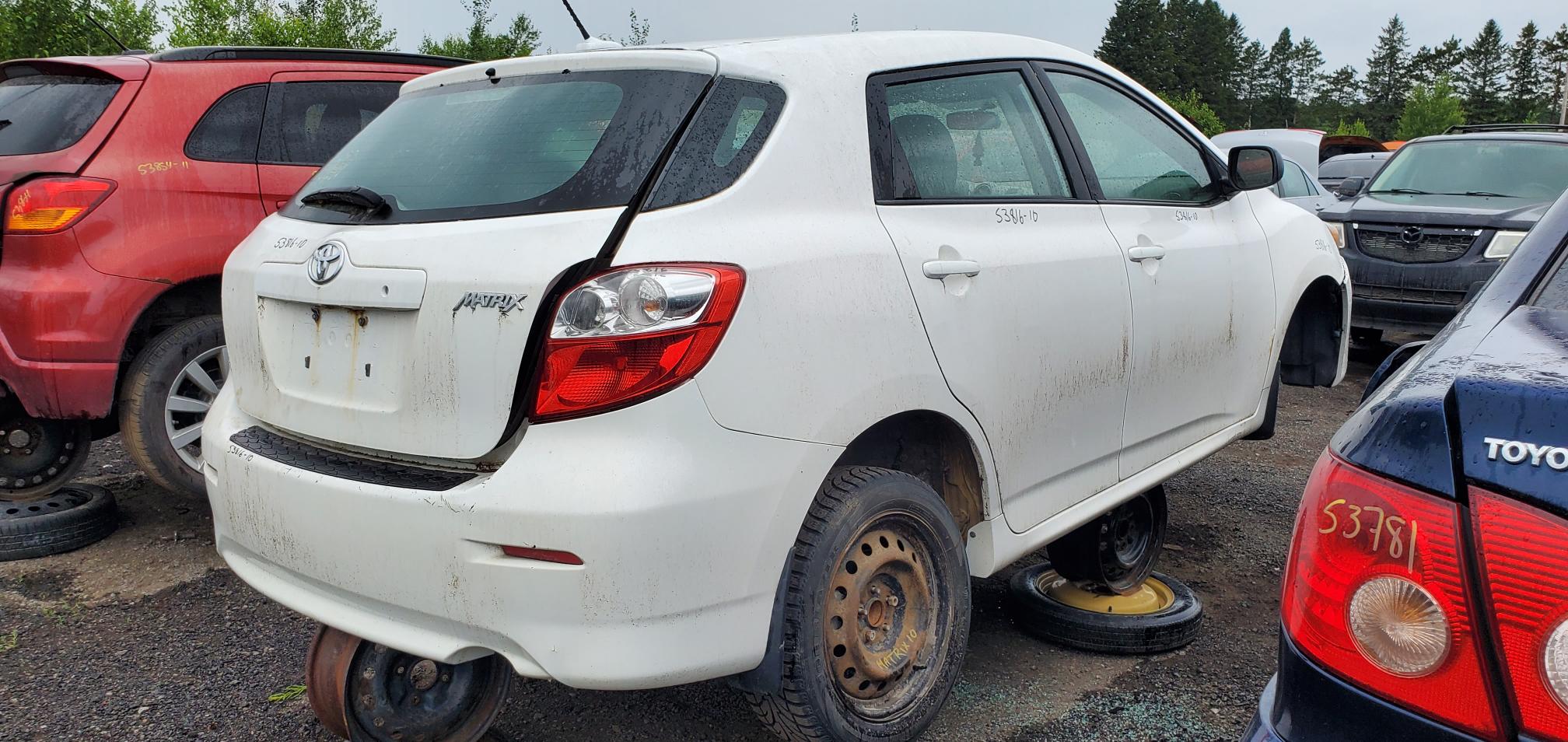 TOYOTA MATRIX 2010