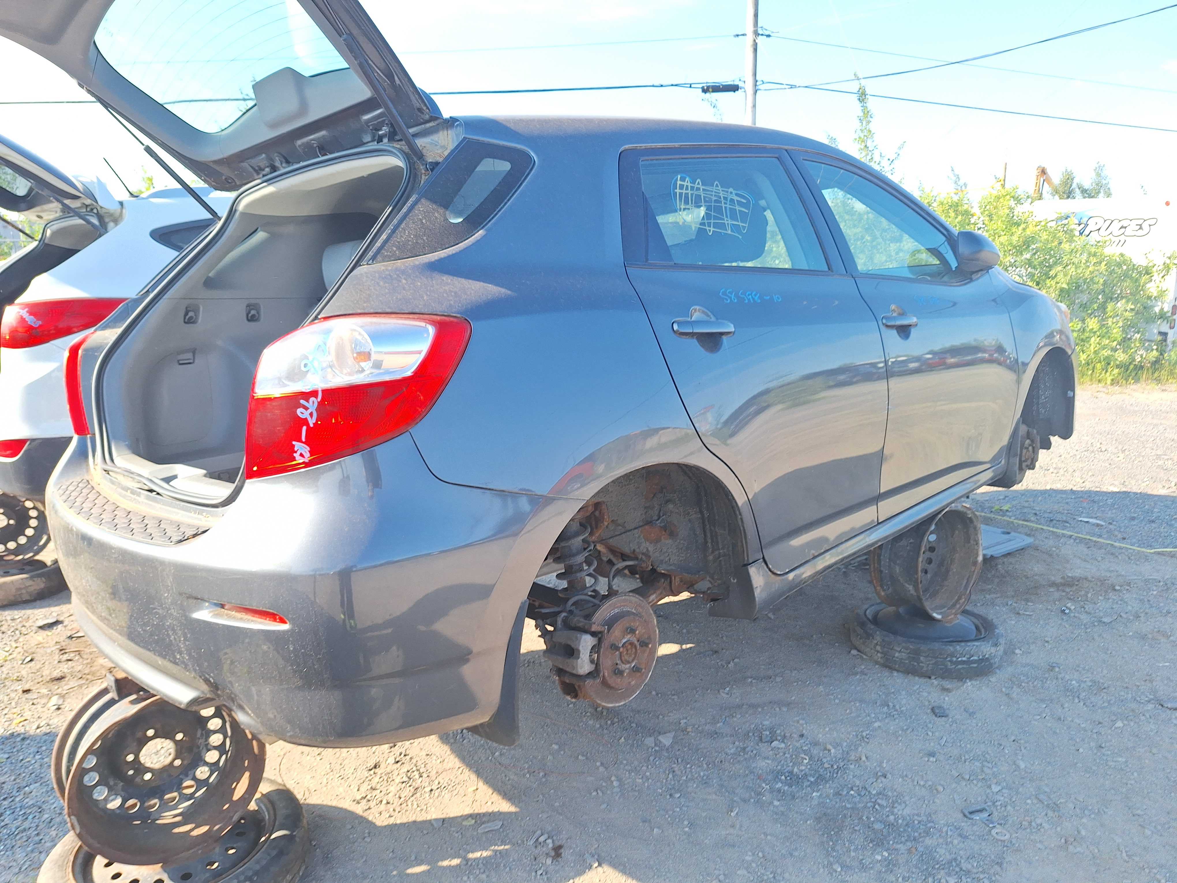 TOYOTA MATRIX 2010