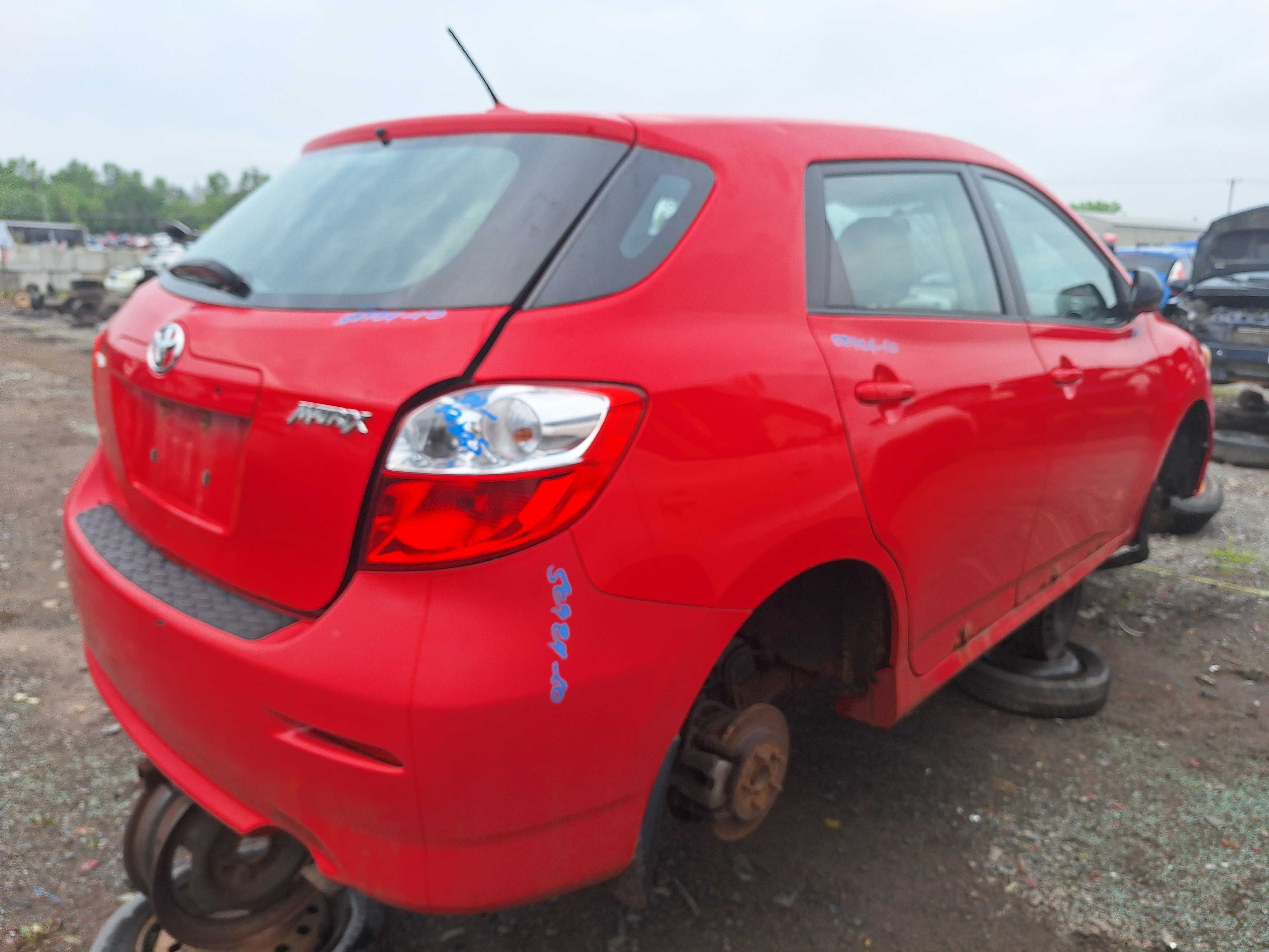 TOYOTA MATRIX 2010