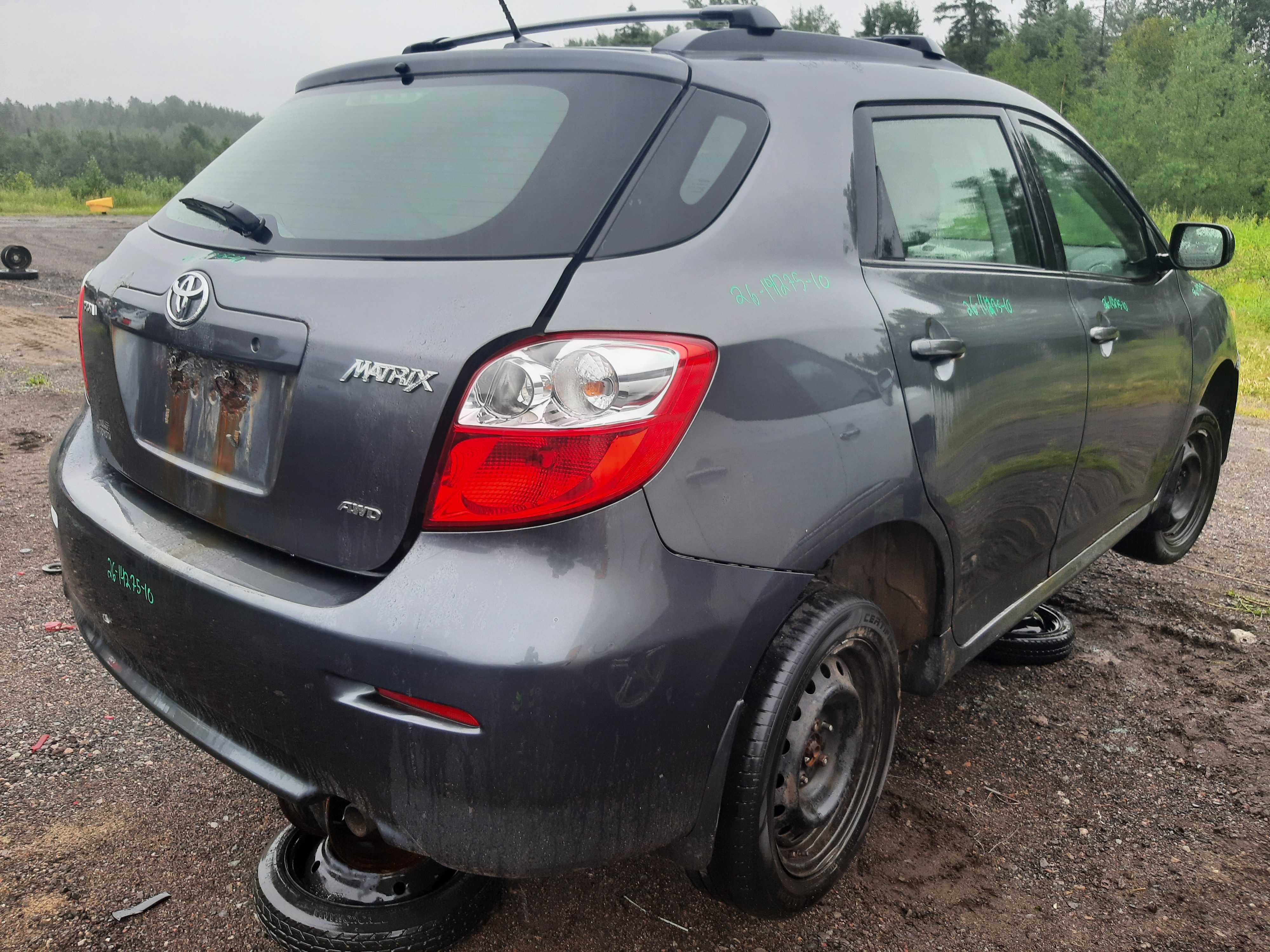 TOYOTA MATRIX 2010