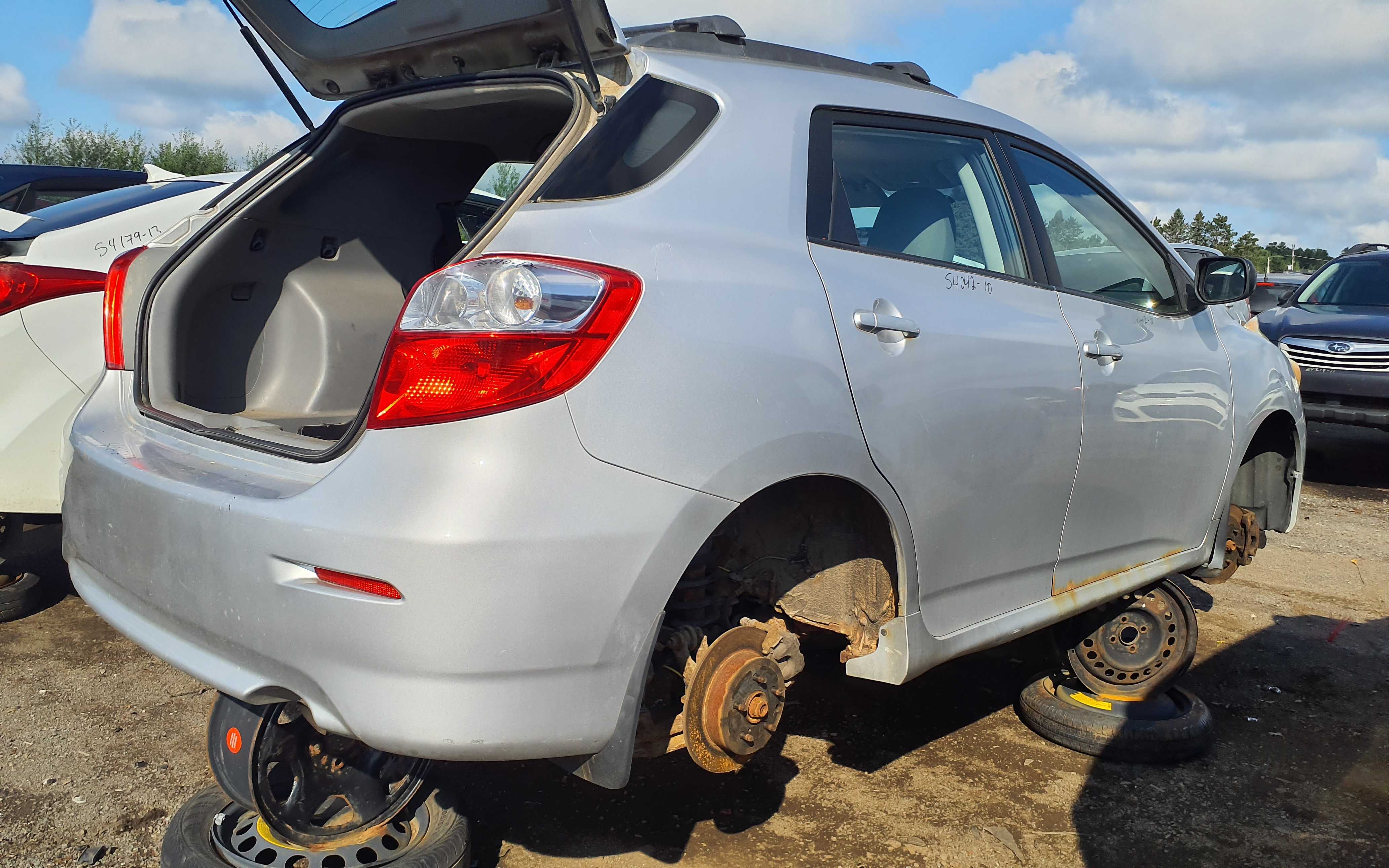 TOYOTA MATRIX 2010