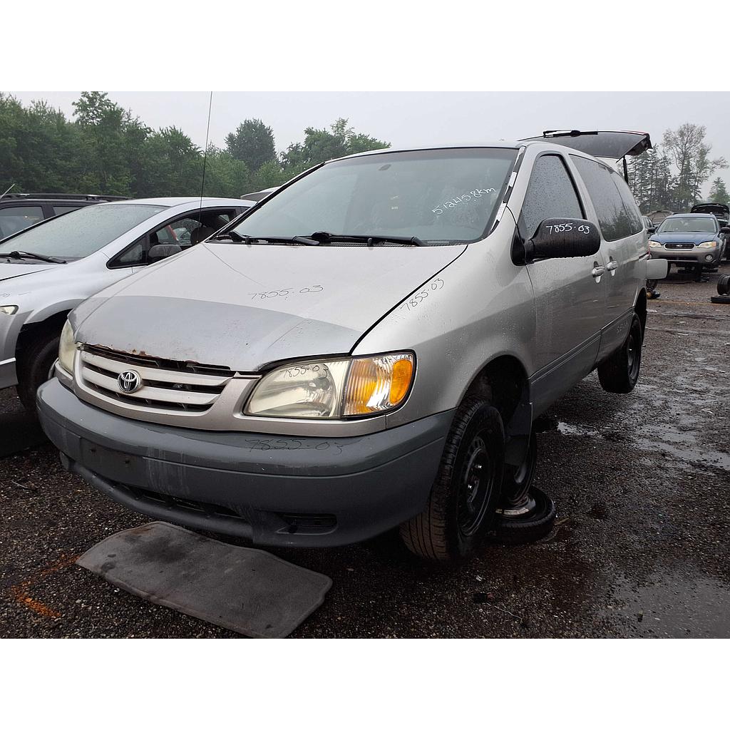 TOYOTA SIENNA 2003