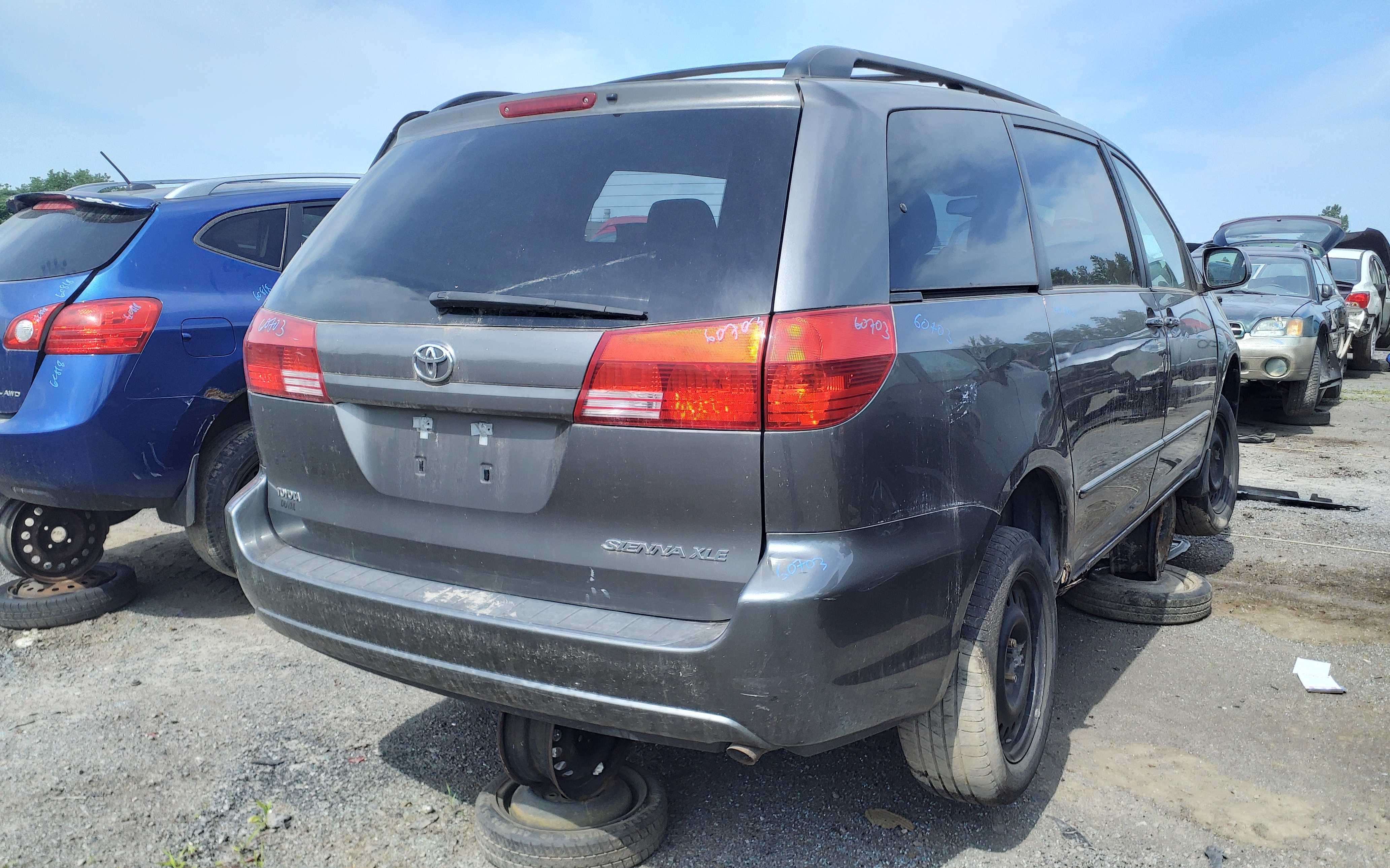 TOYOTA SIENNA 2004