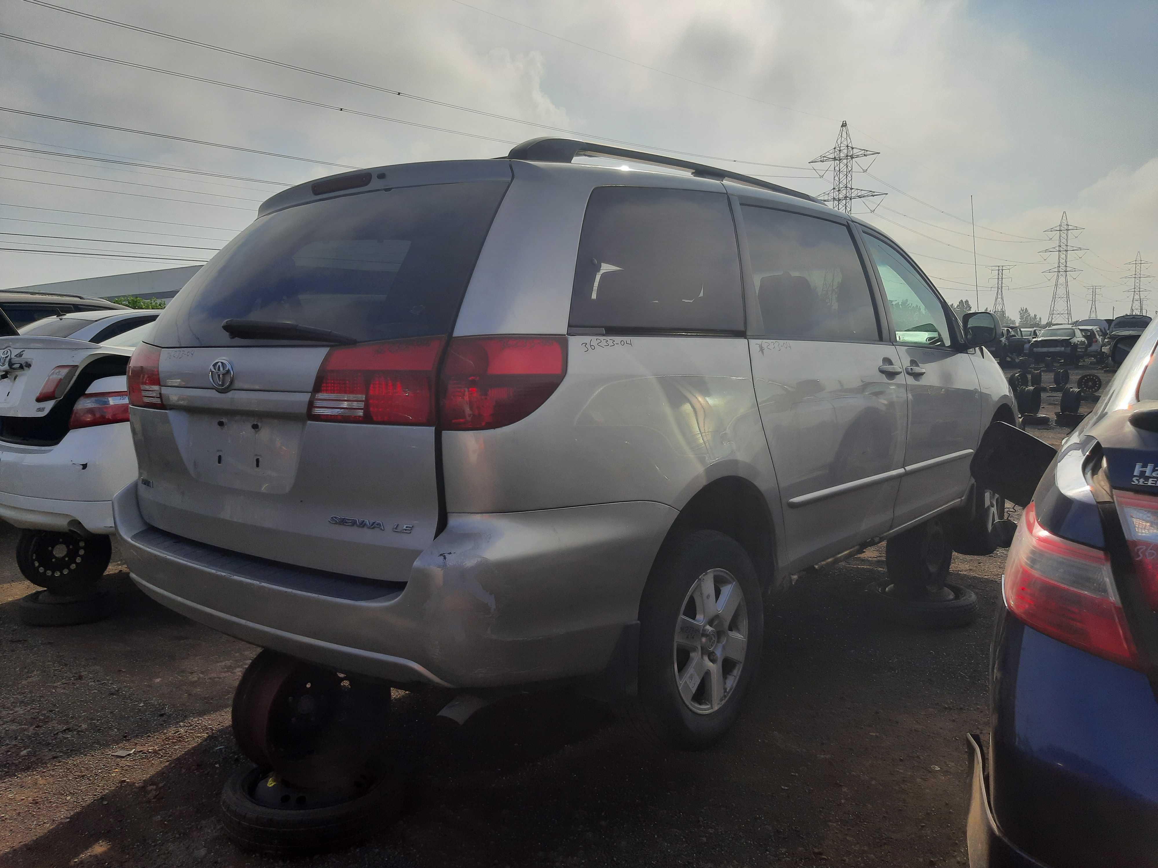 TOYOTA SIENNA 2004