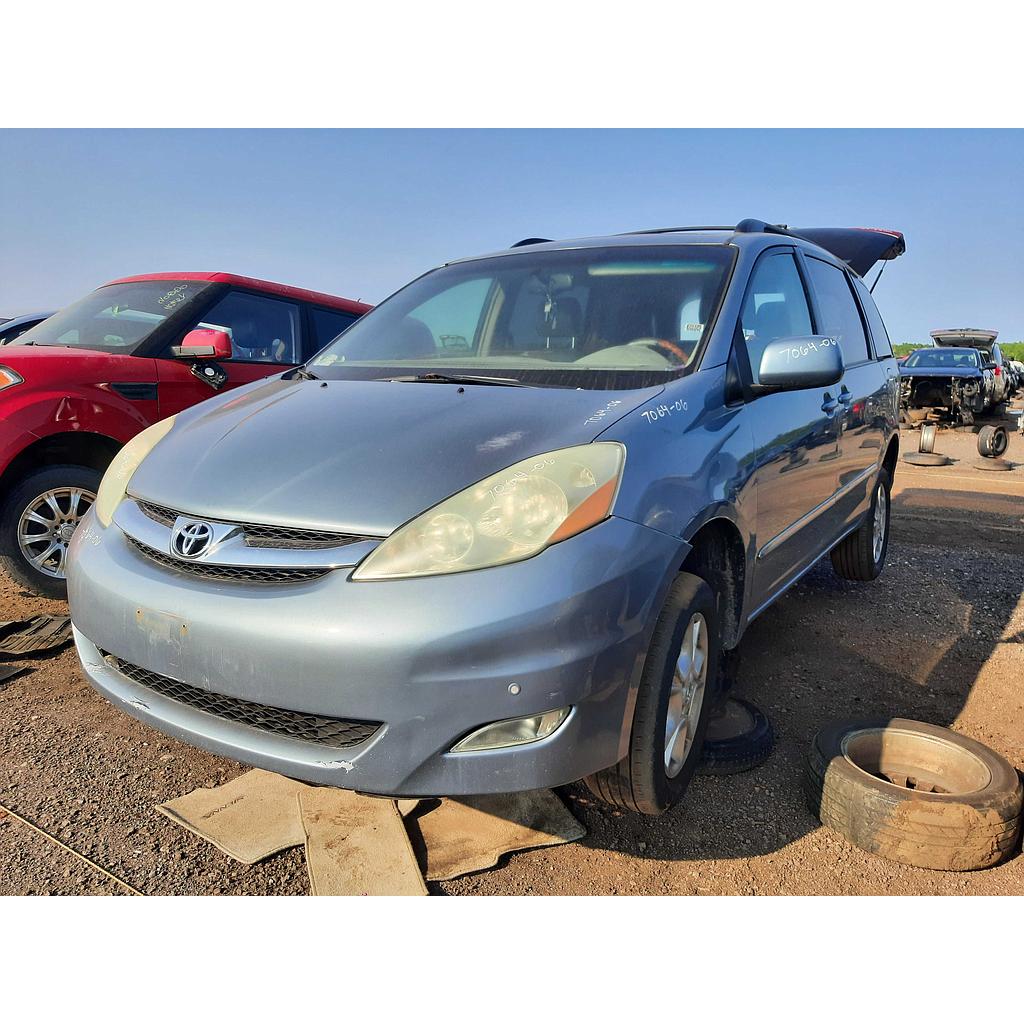 TOYOTA SIENNA 2006