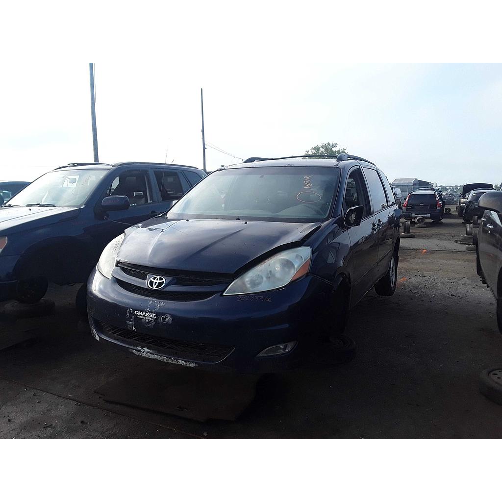 TOYOTA SIENNA 2006