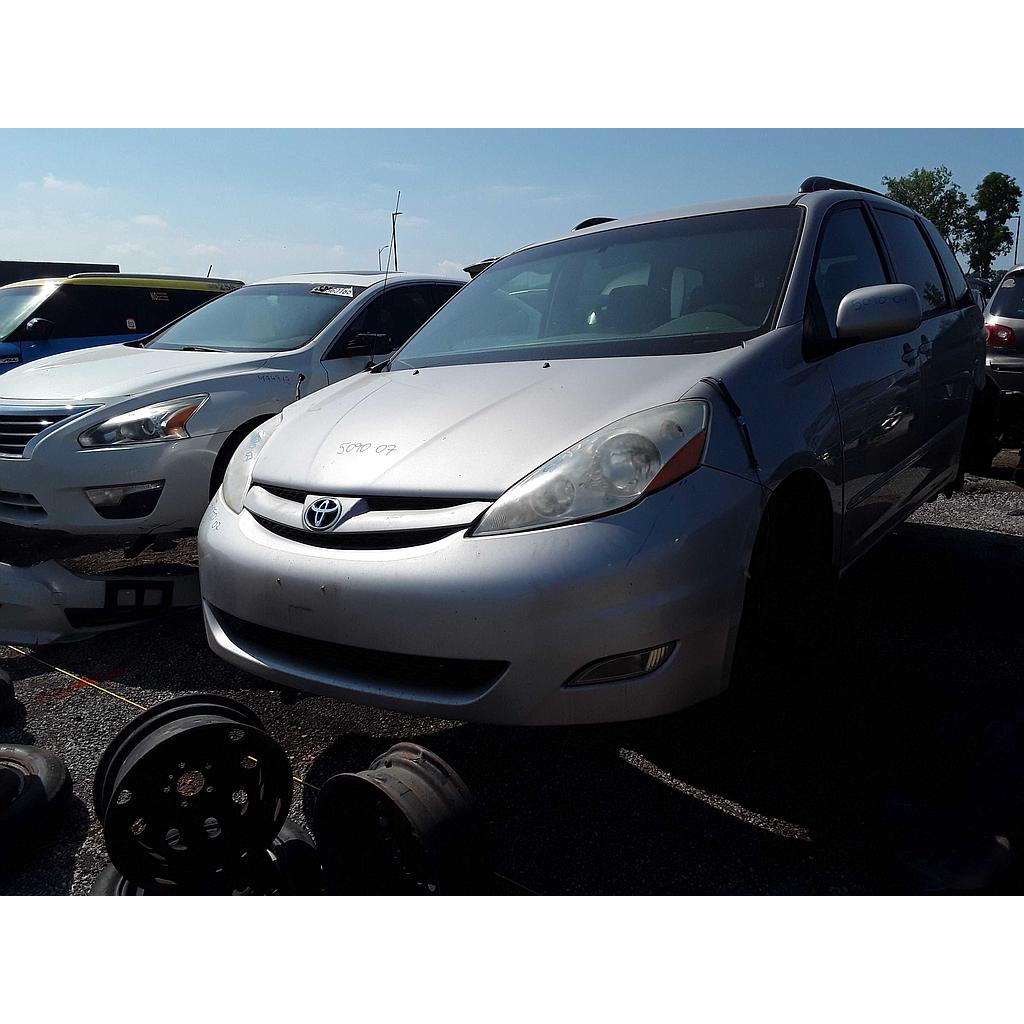 TOYOTA SIENNA 2007